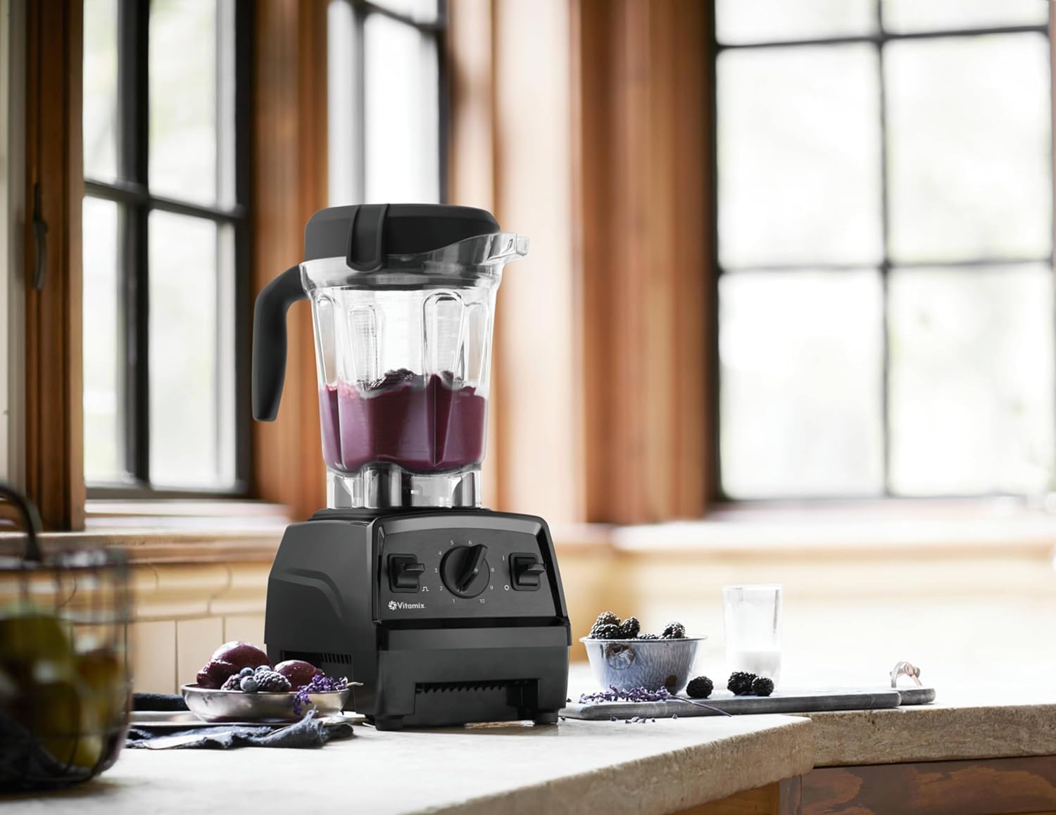 VITAMIX Explorian Blender 64 Oz Low-Profile Container Black