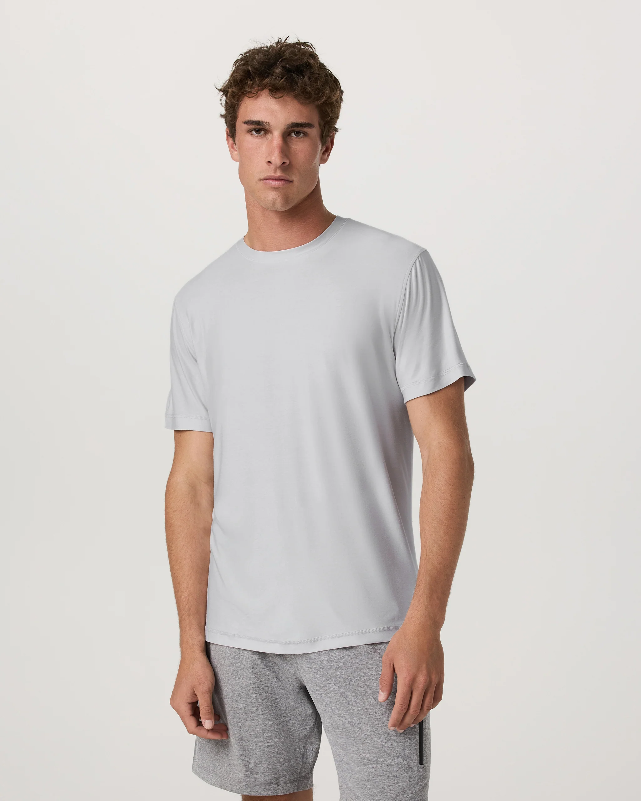 Strato Tech Tee - Vuori Warehouse Sale​