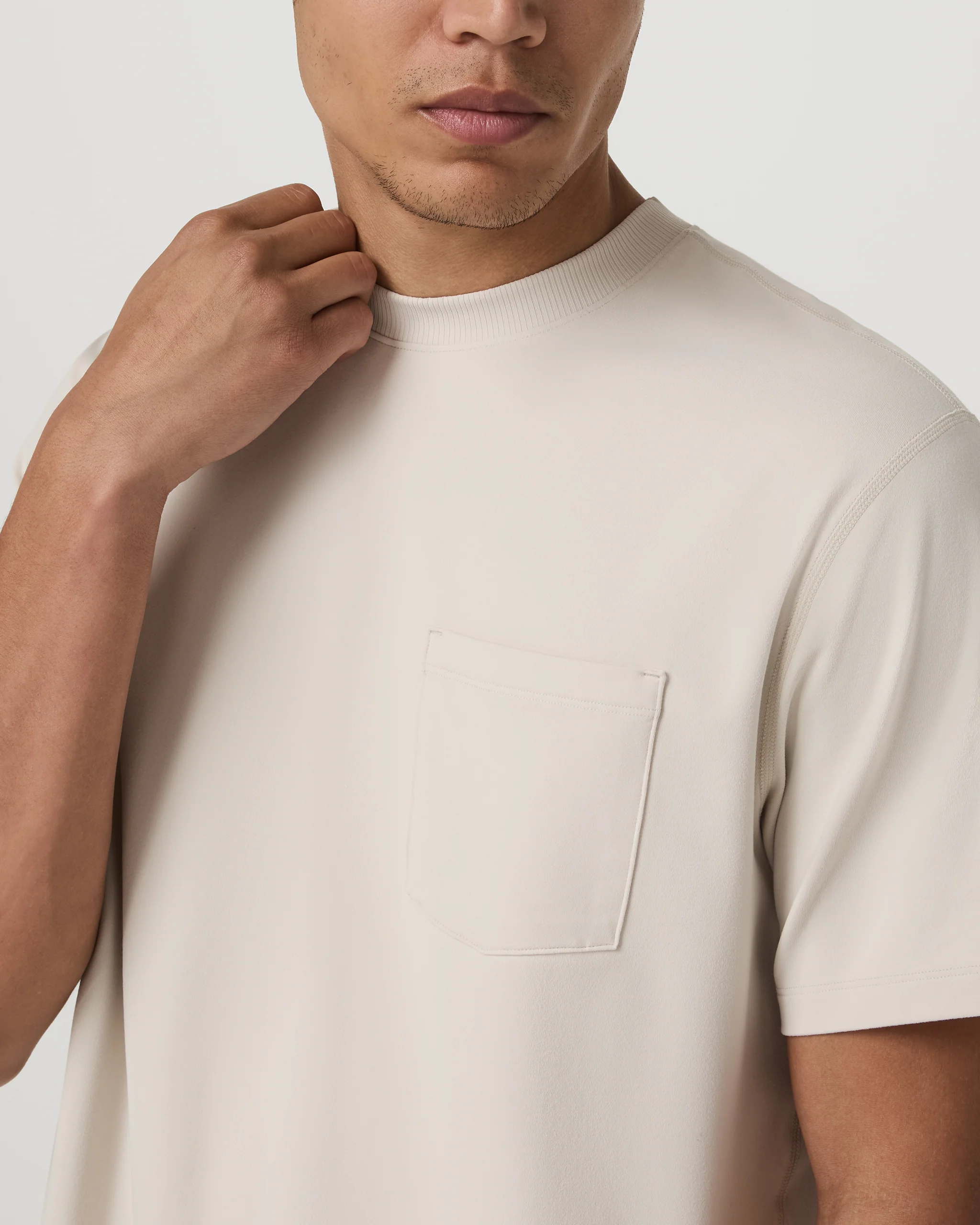 Short Sleeve Ponto Pocket Tee - Relaxed Fit - Vuori Warehouse Sale​