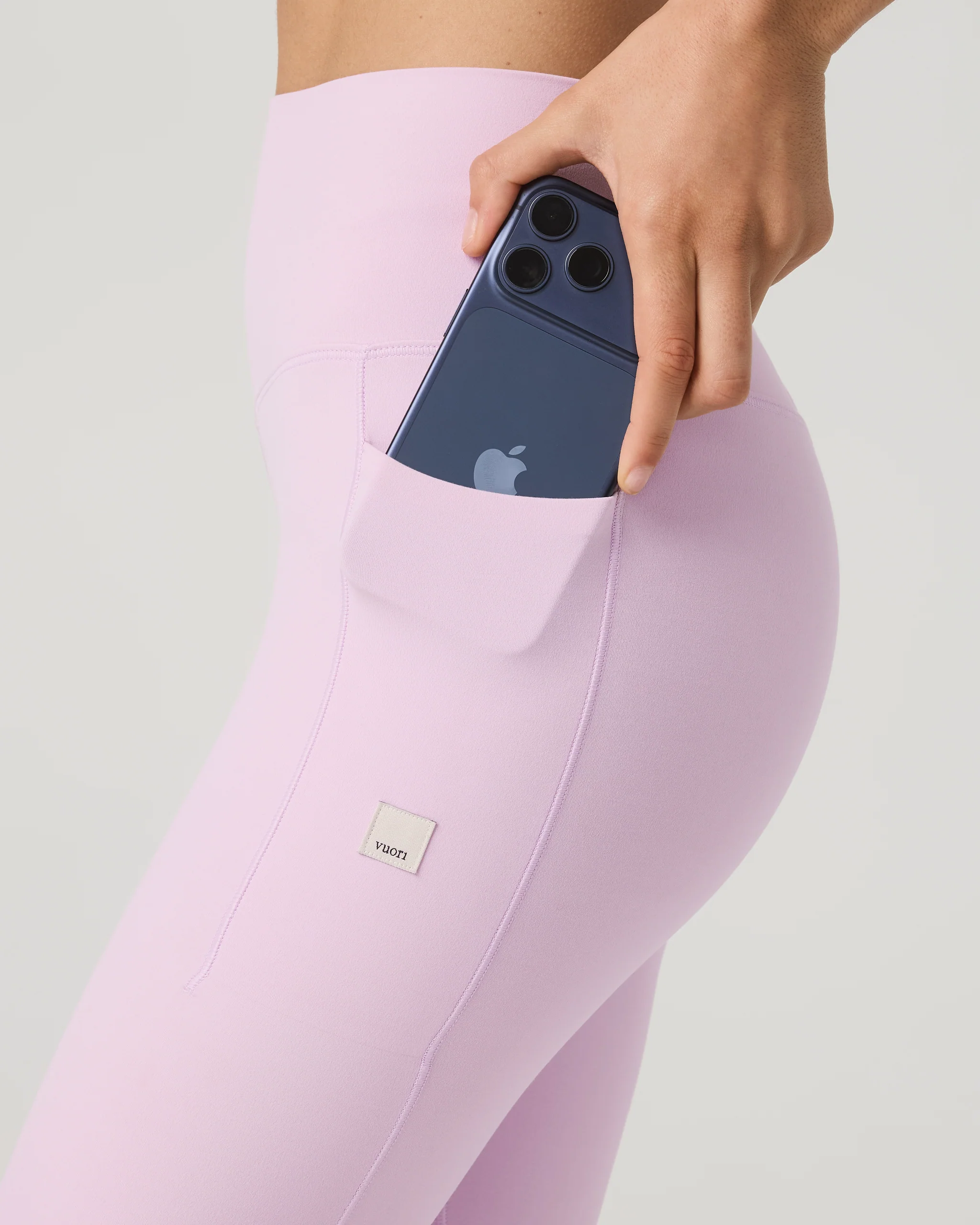 Vuori AllTheForm™ Pocket Legging - Short - Vuori Warehouse Sale​