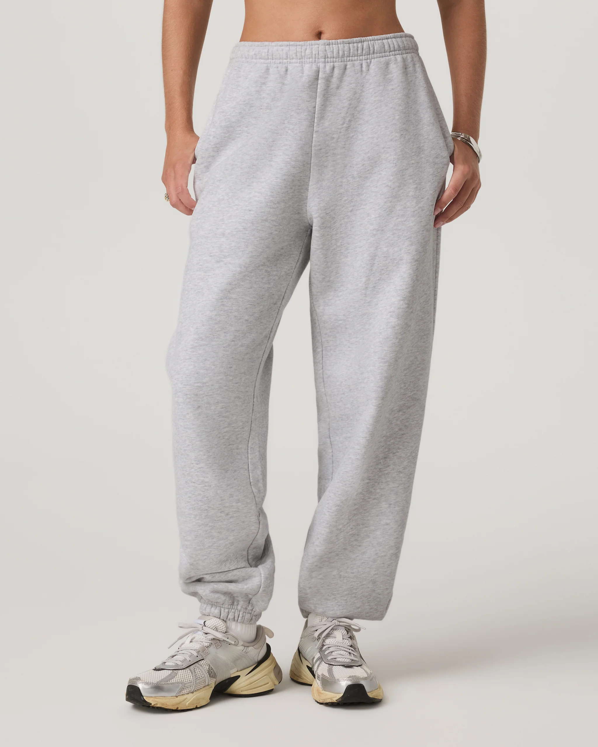 Restore Classic Sweatpant-Long - Vuori Warehouse Sale​