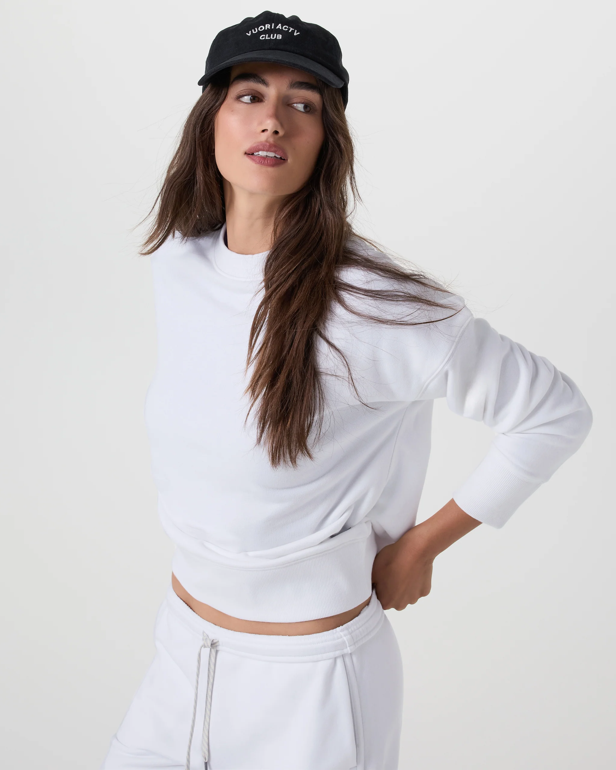 Sedona Weekender Crew - Vuori Warehouse Sale​