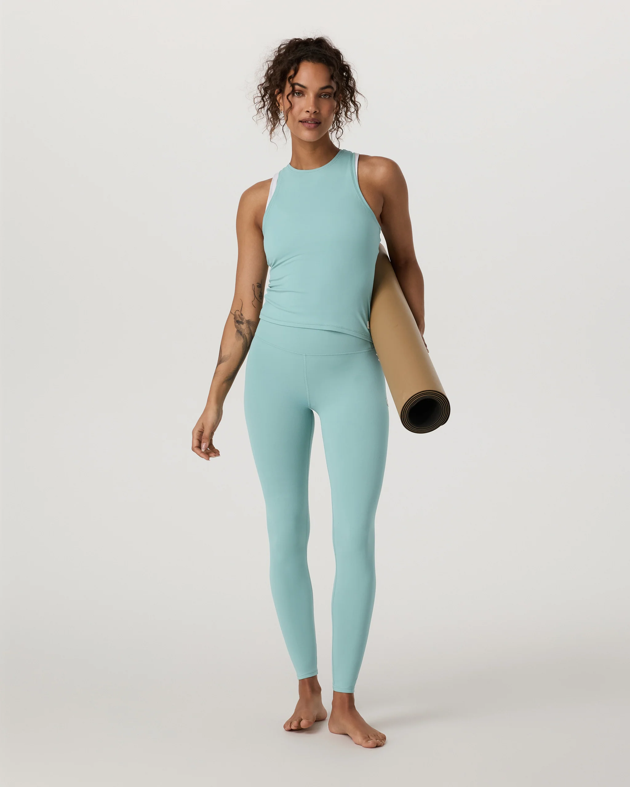 Vuori AllTheFeels™ Legging - Short - Vuori Warehouse Sale​