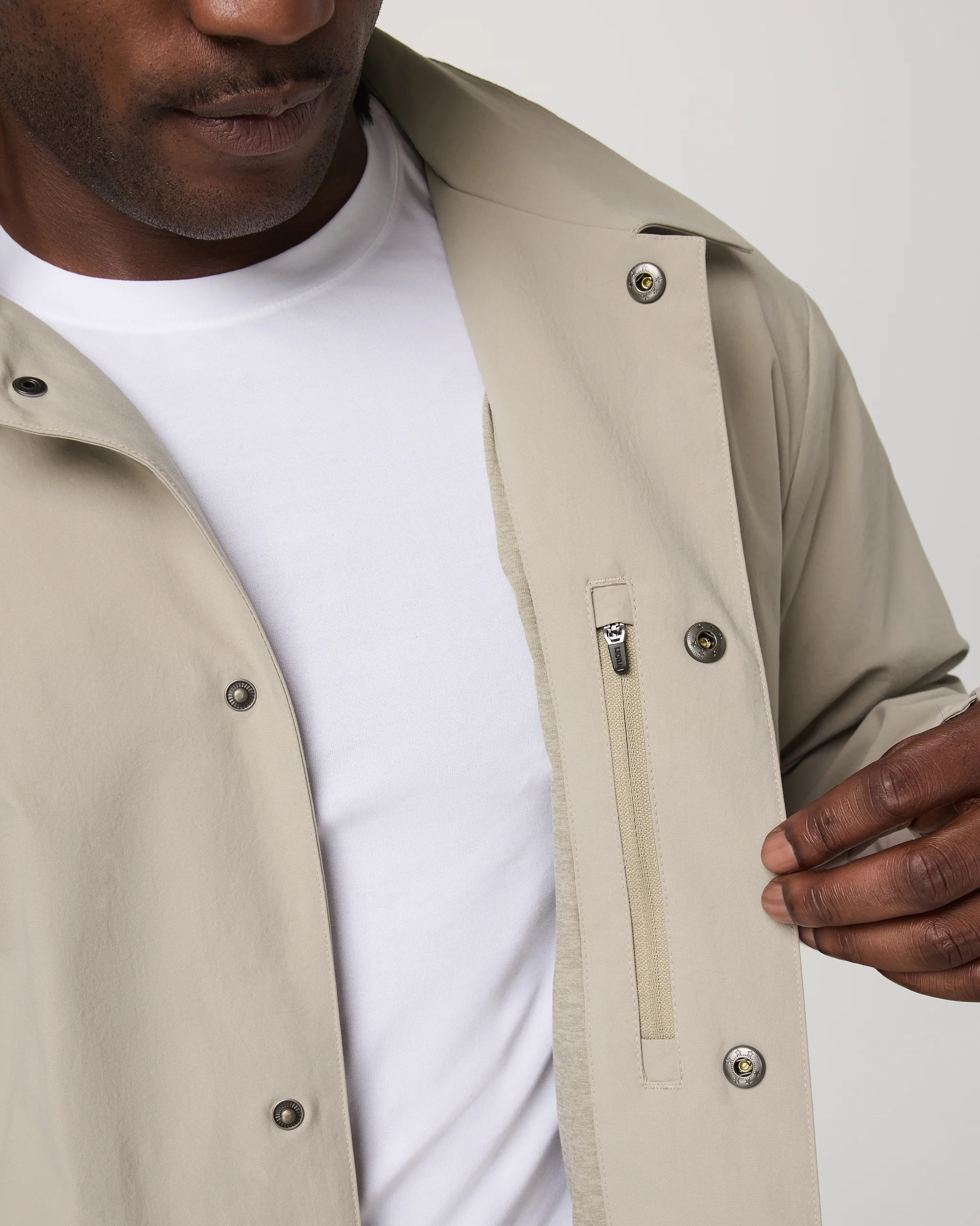 V1 Coach Jacket - Vuori Warehouse Sale​