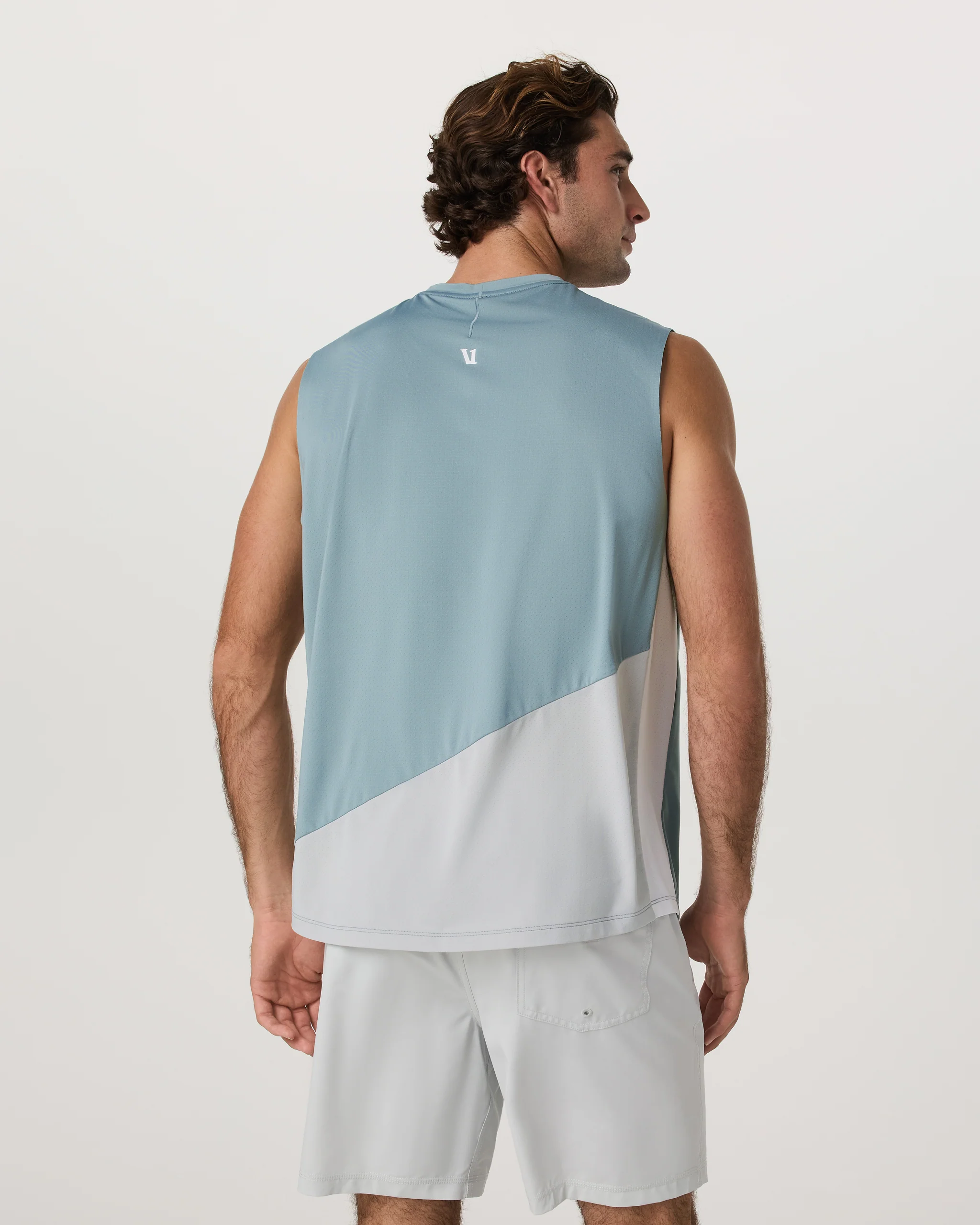 Sleeveless Viewpoint Muscle Tank 2.0 Pro - Vuori Warehouse Sale​