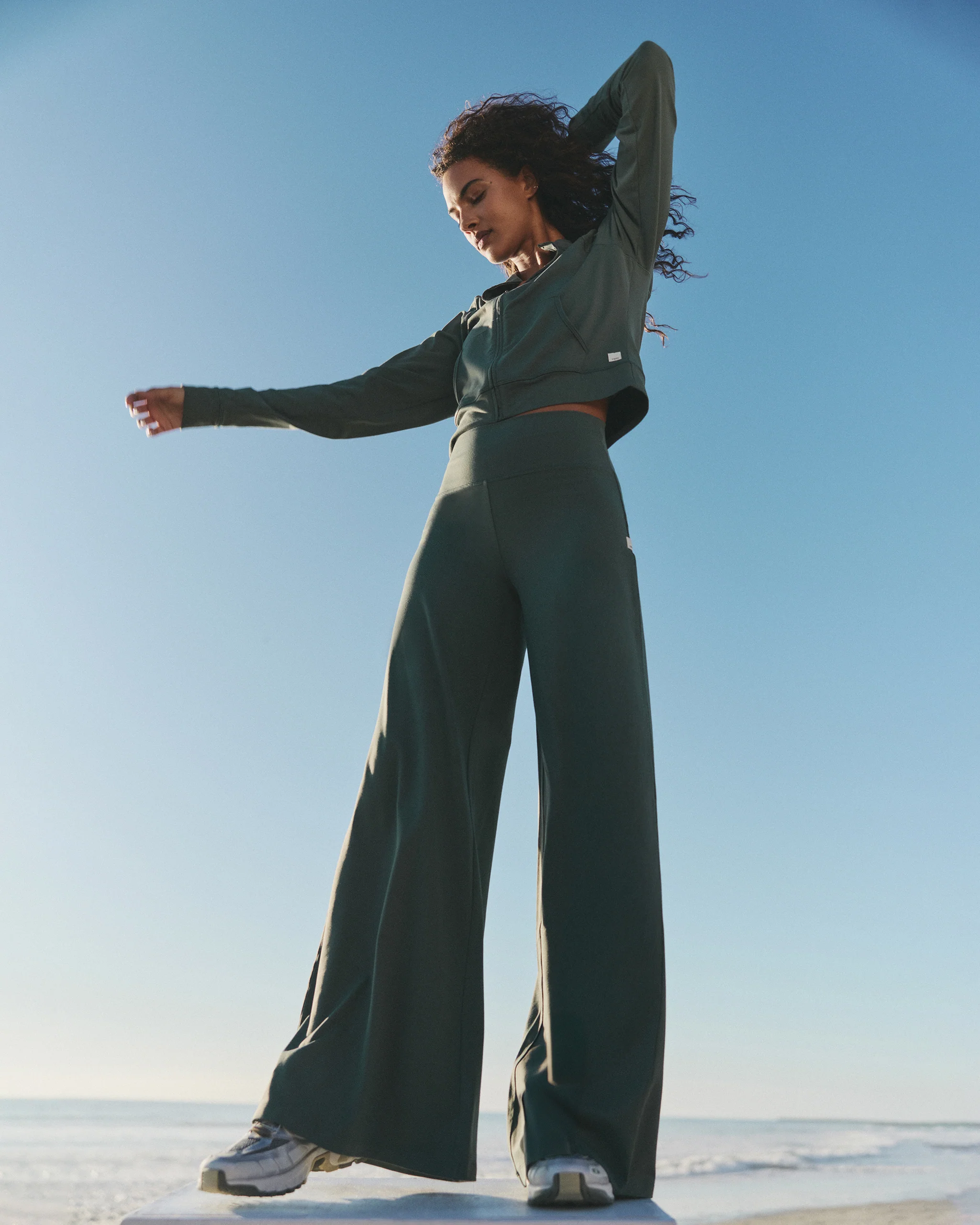 Halo Easy Wideleg Pant - Vuori Warehouse Sale​