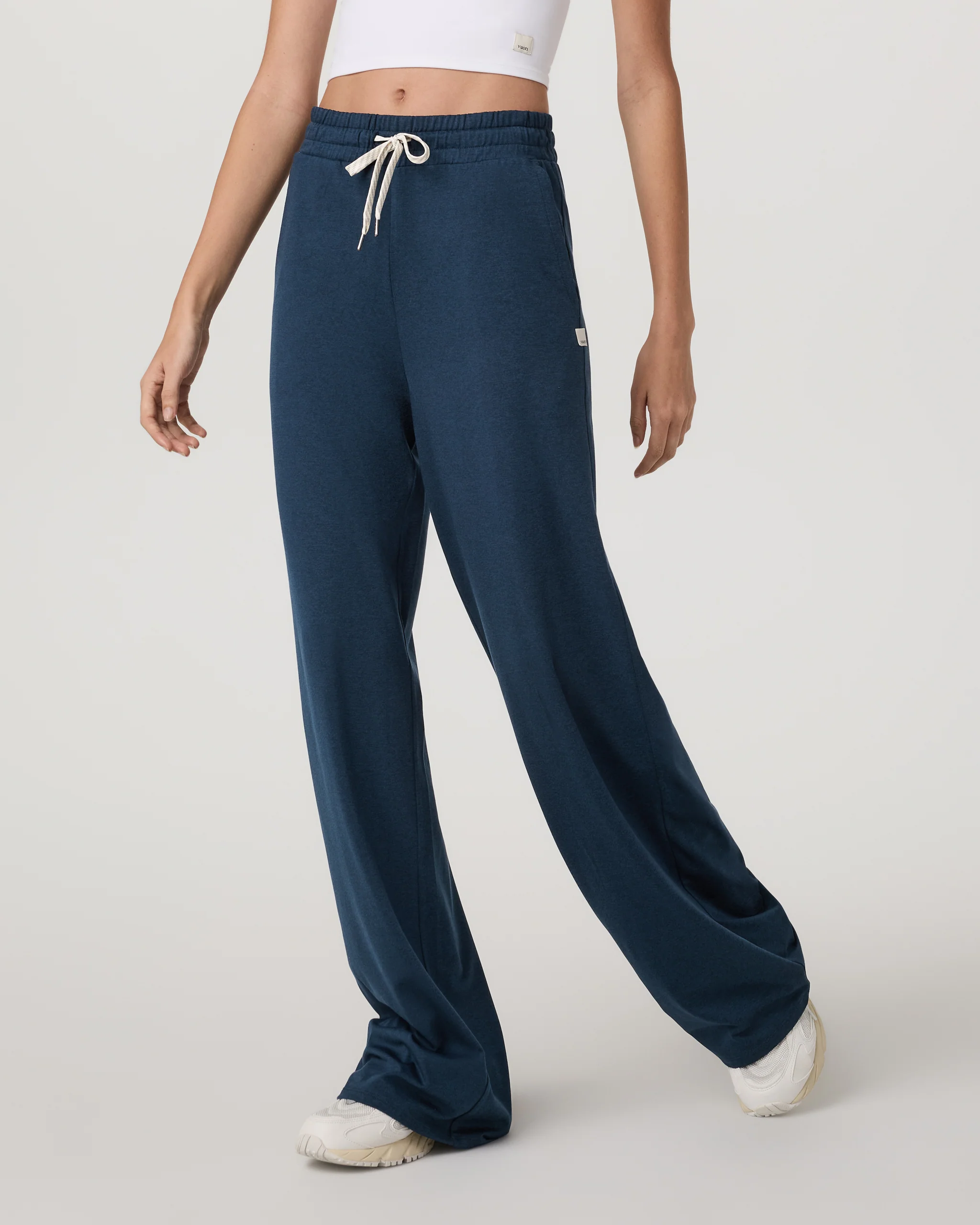 Halo Essential Wideleg Pant - Vuori Warehouse Sale​