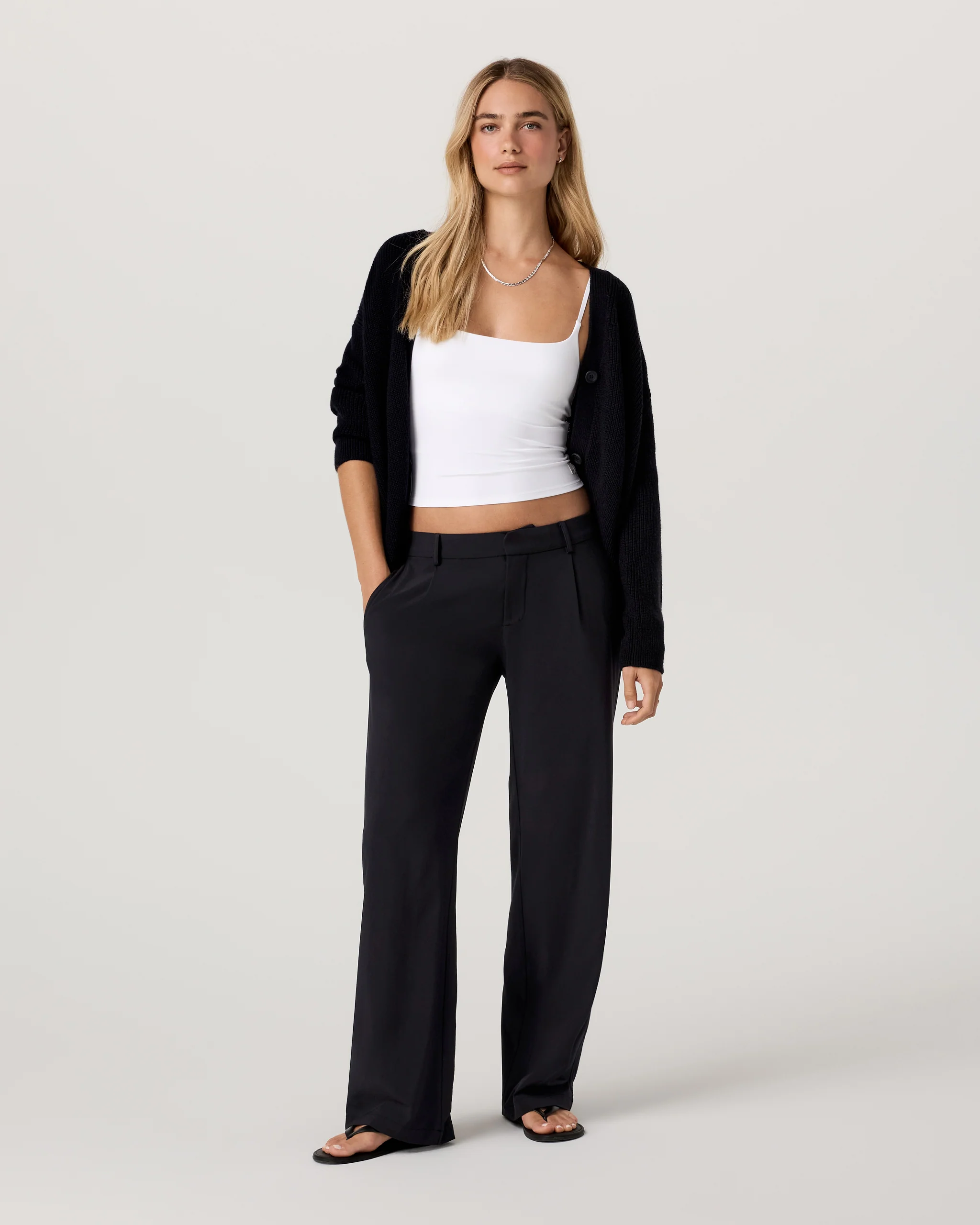 Villa Low Slung Trouser - Vuori Warehouse Sale​