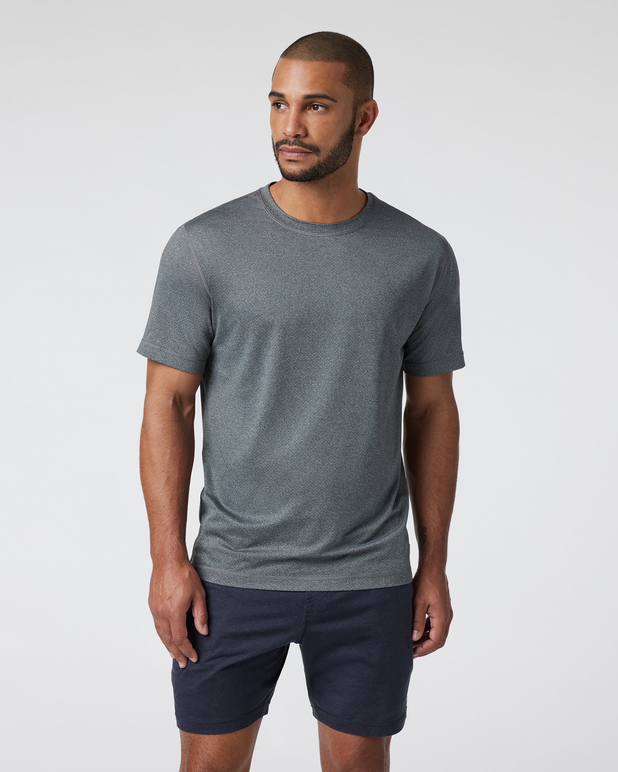 Tradewind Performance Tee 2.0 - Vuori Warehouse Sale​