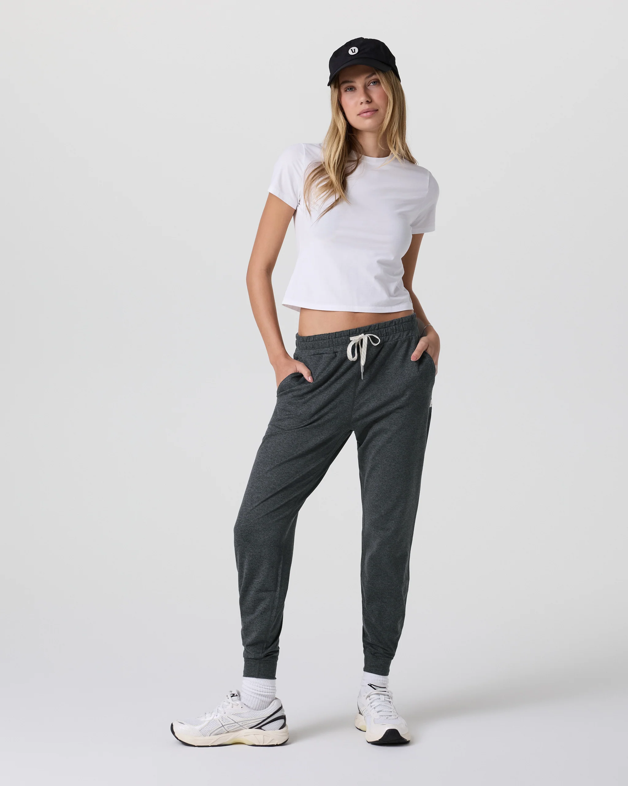 Performance Jogger - Long - Vuori Warehouse Sale​