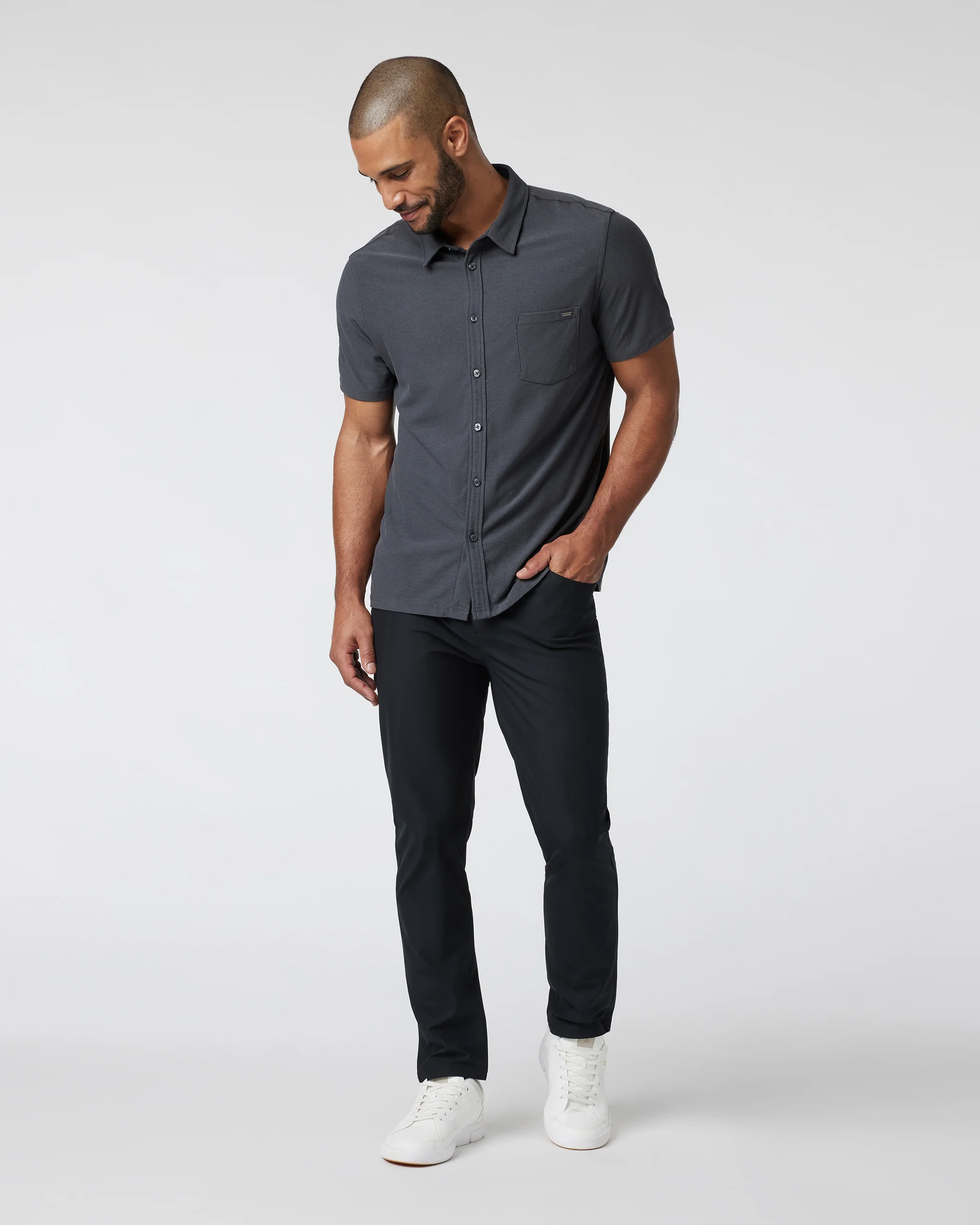 Short Sleeve Ace Button Down - Vuori Warehouse Sale​