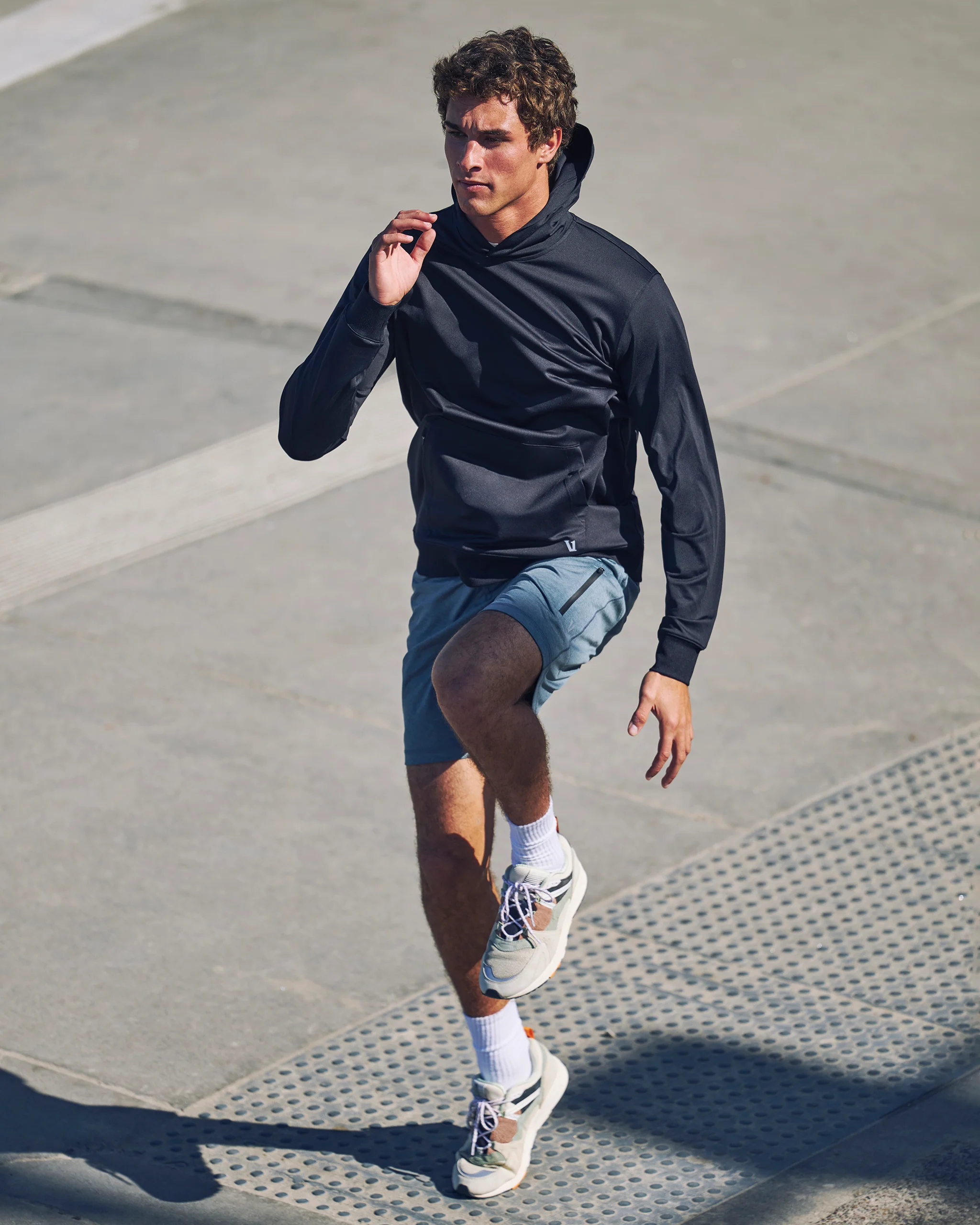 Sunday Hoodie 2.0 - Vuori Warehouse Sale​