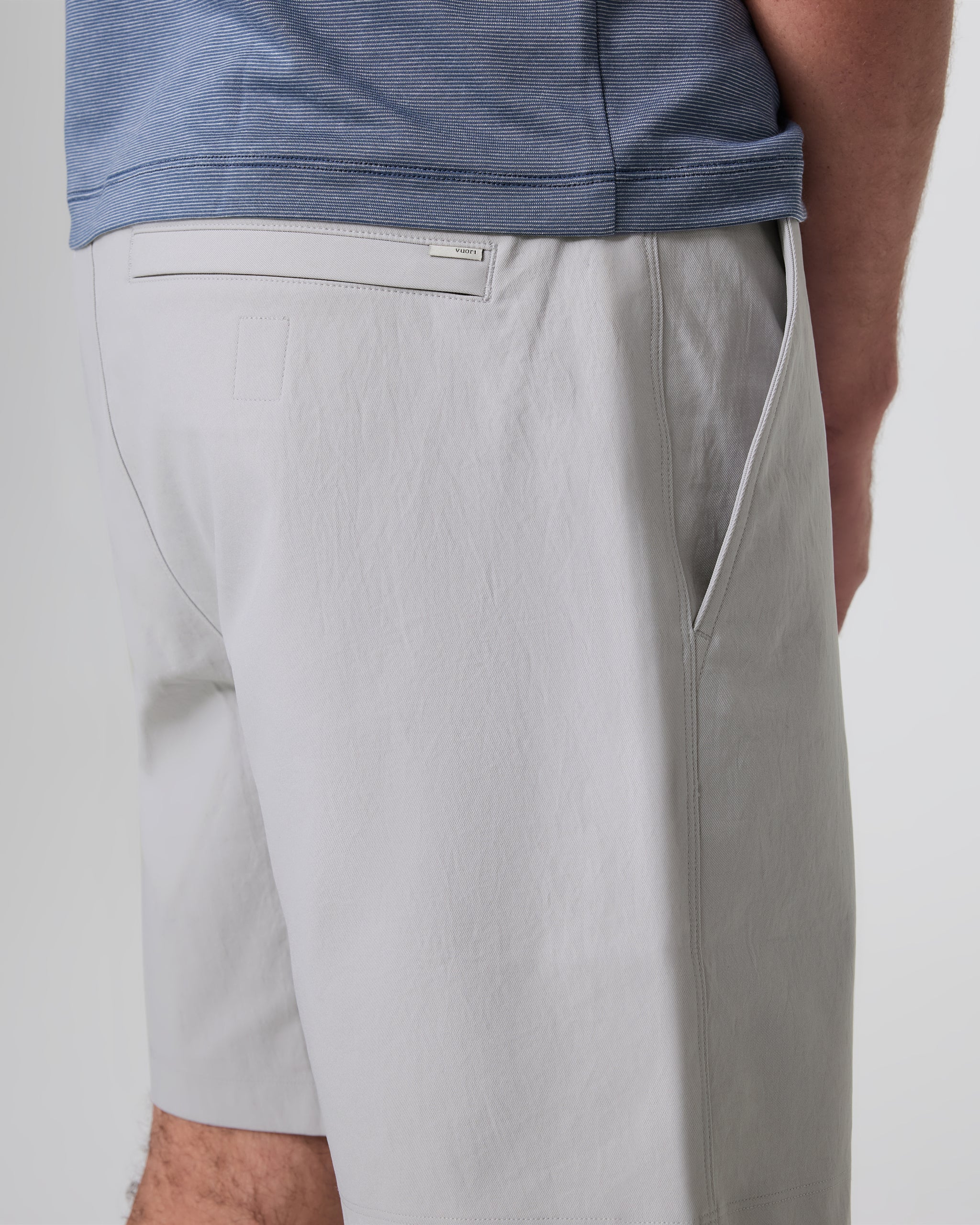 Cascade Crinkle Elastic Waist Short 8\