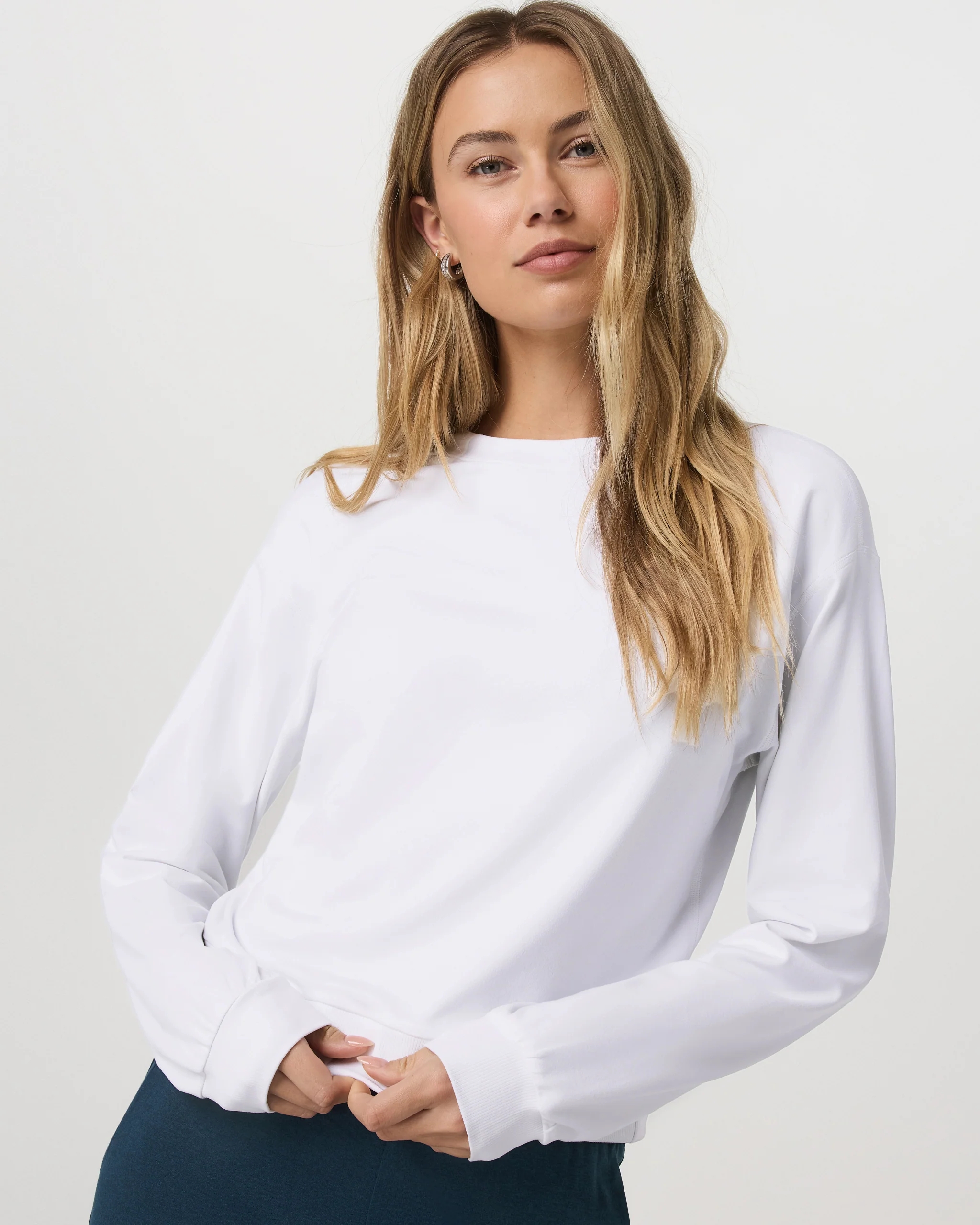 Halo Modern Crew - Vuori Warehouse Sale​