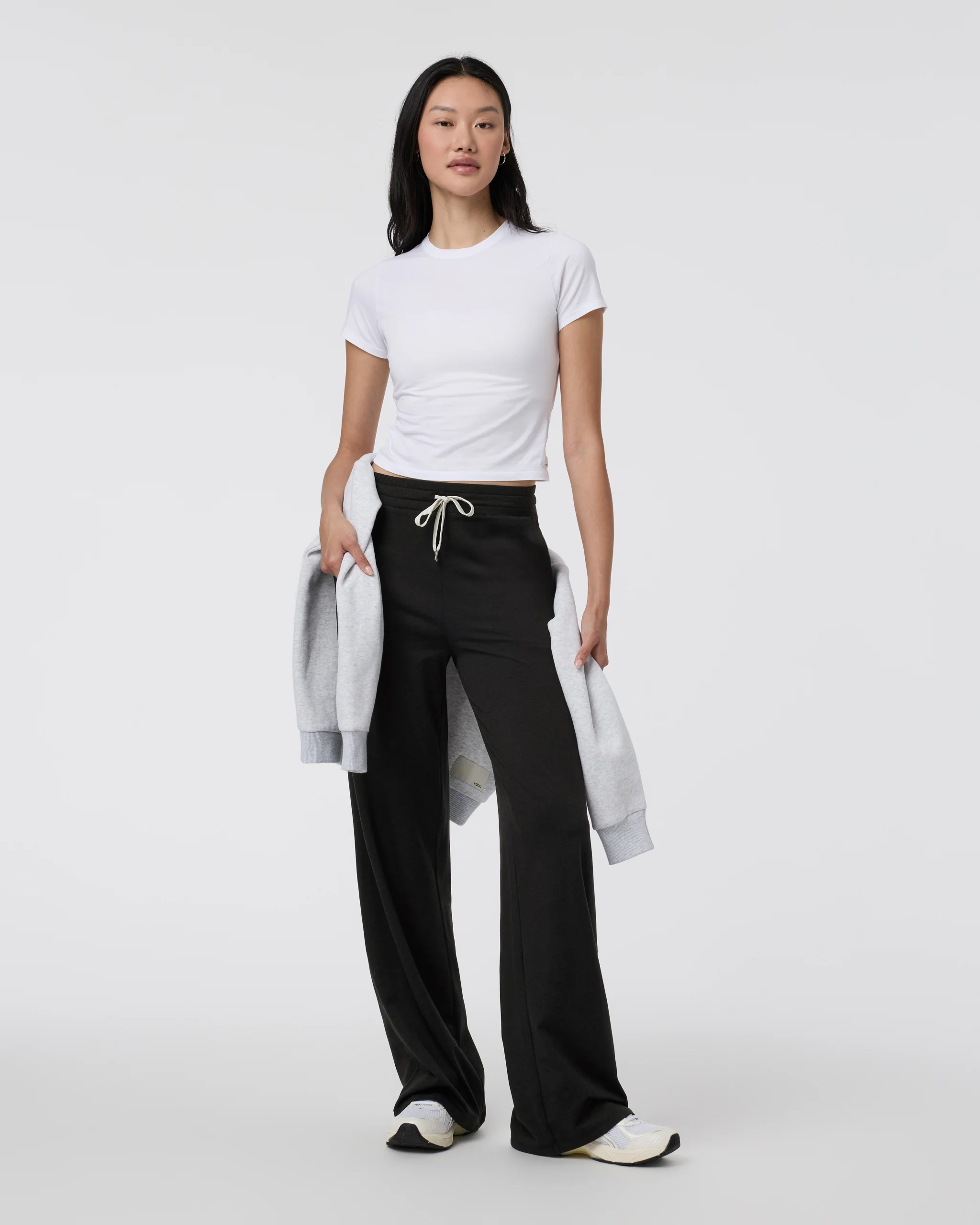Halo Essential Wideleg Pant - Long - Vuori Warehouse Sale​