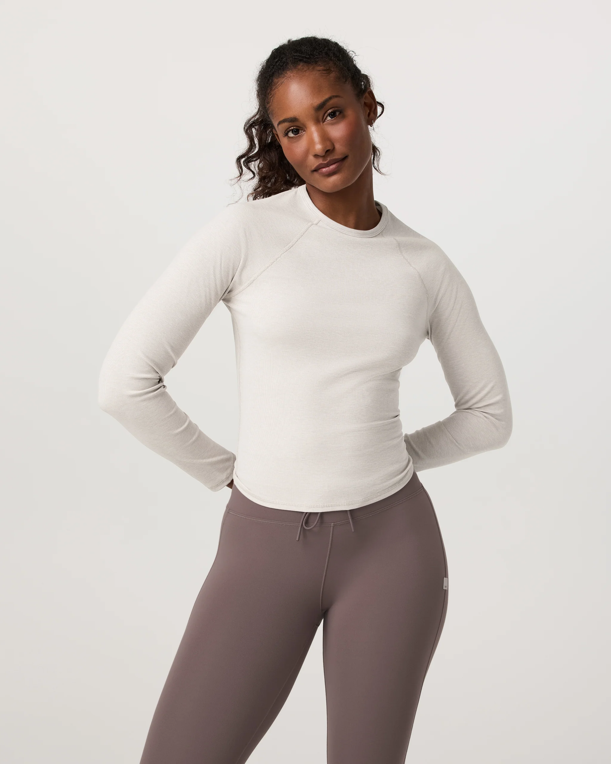 Long Sleeve Pose Crew - Vuori Warehouse Sale​