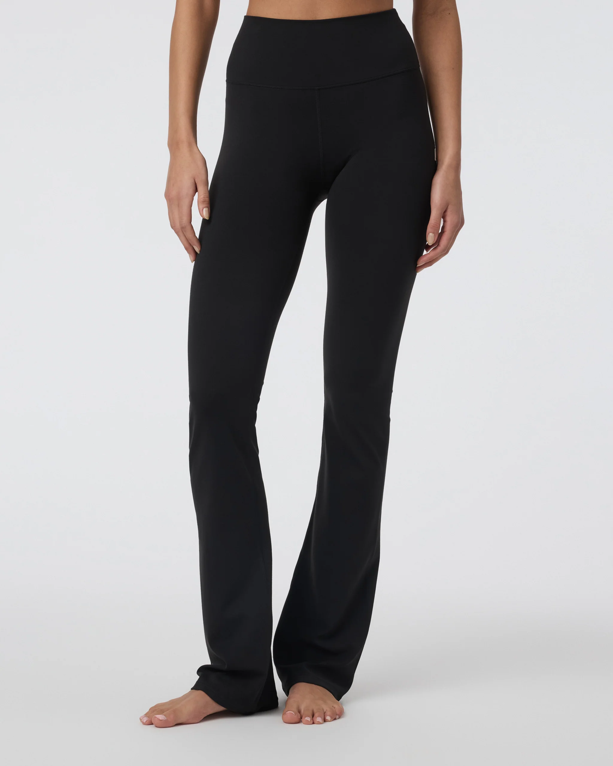 Vuori AllTheFeels™ Slim Flare - Short - Vuori Warehouse Sale​