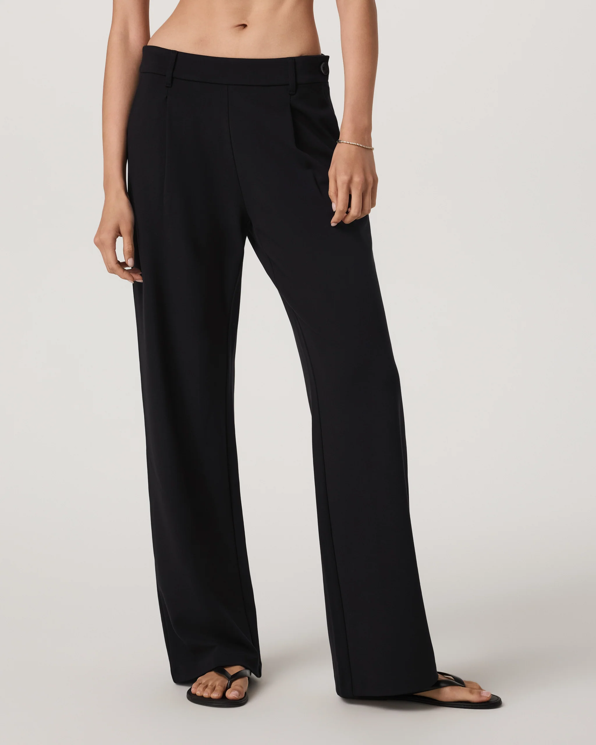 Maven Wideleg Pant - Vuori Warehouse Sale​