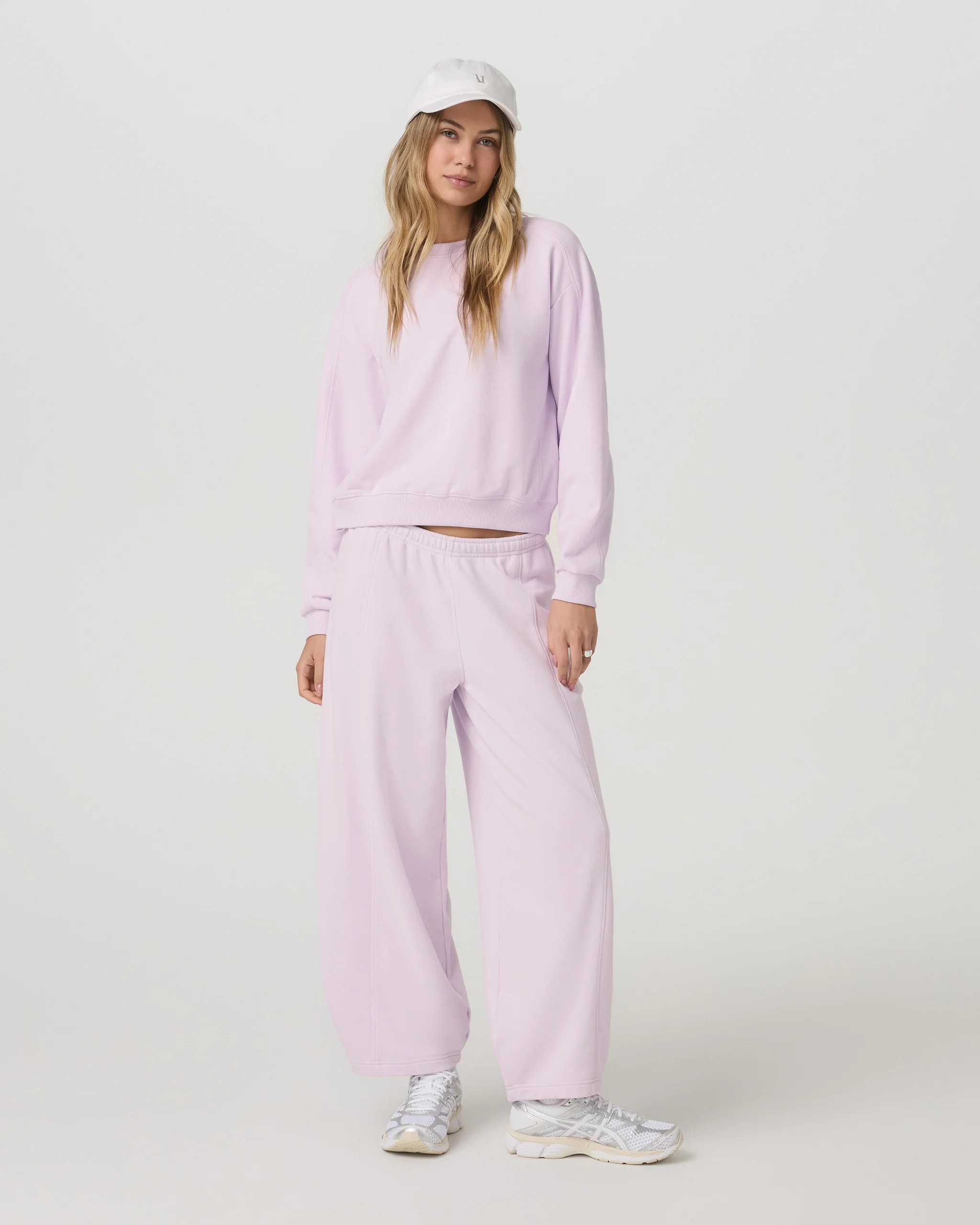 Sedona Barrel Crop Sweatpant - Vuori Warehouse Sale​