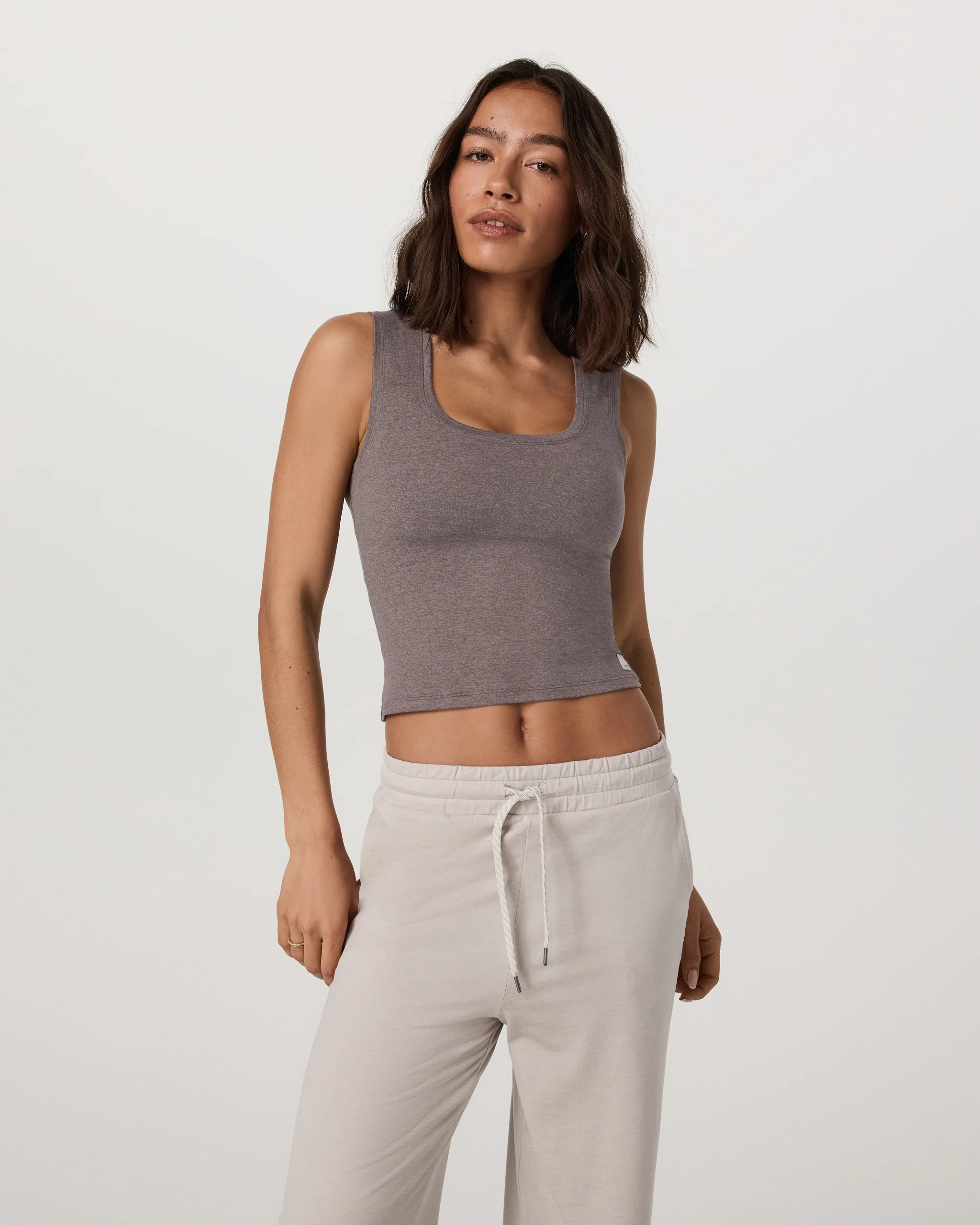 Halo Essential Scoop Tank - Vuori Warehouse Sale​
