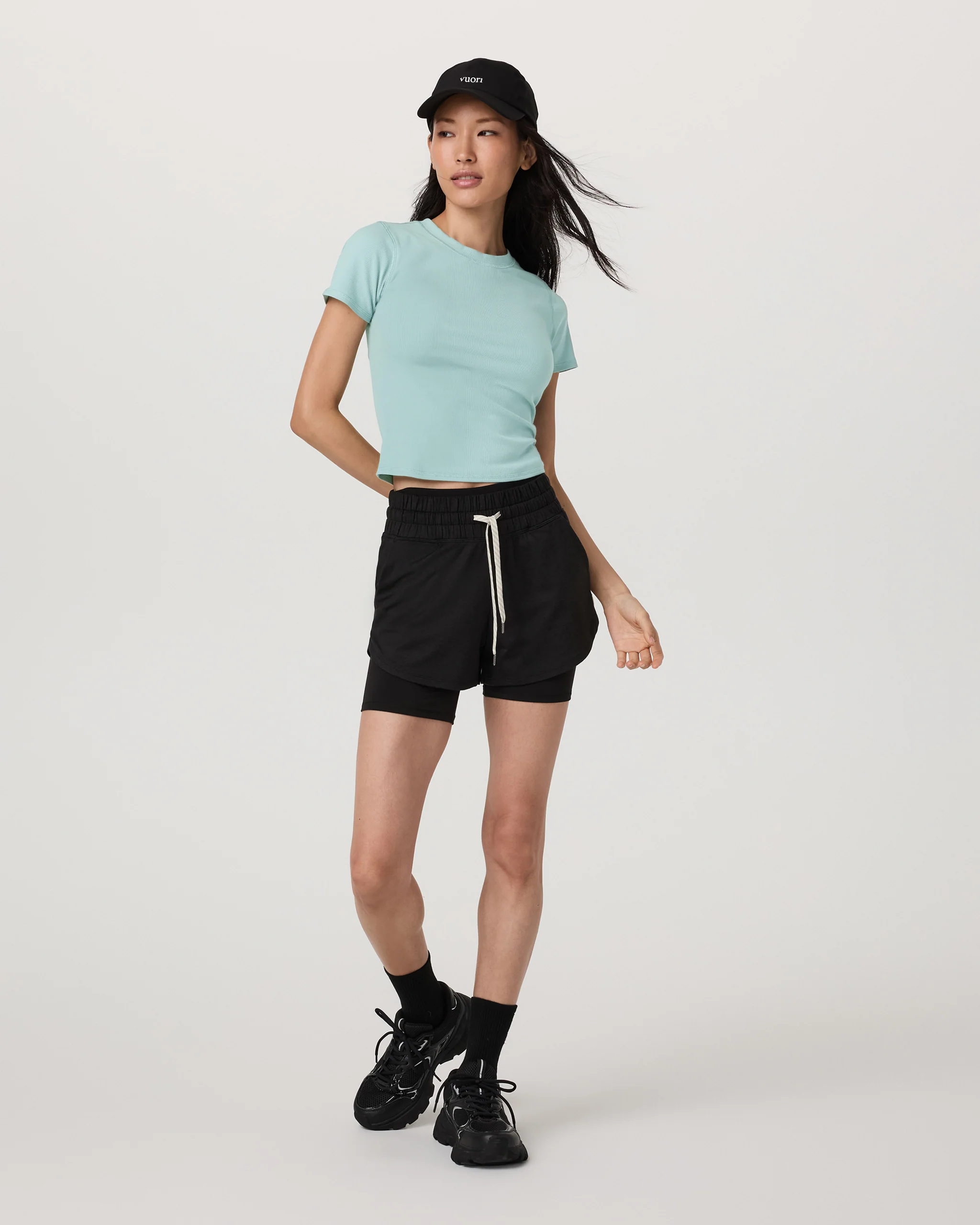 Pose Fitted Tee - Vuori Warehouse Sale​