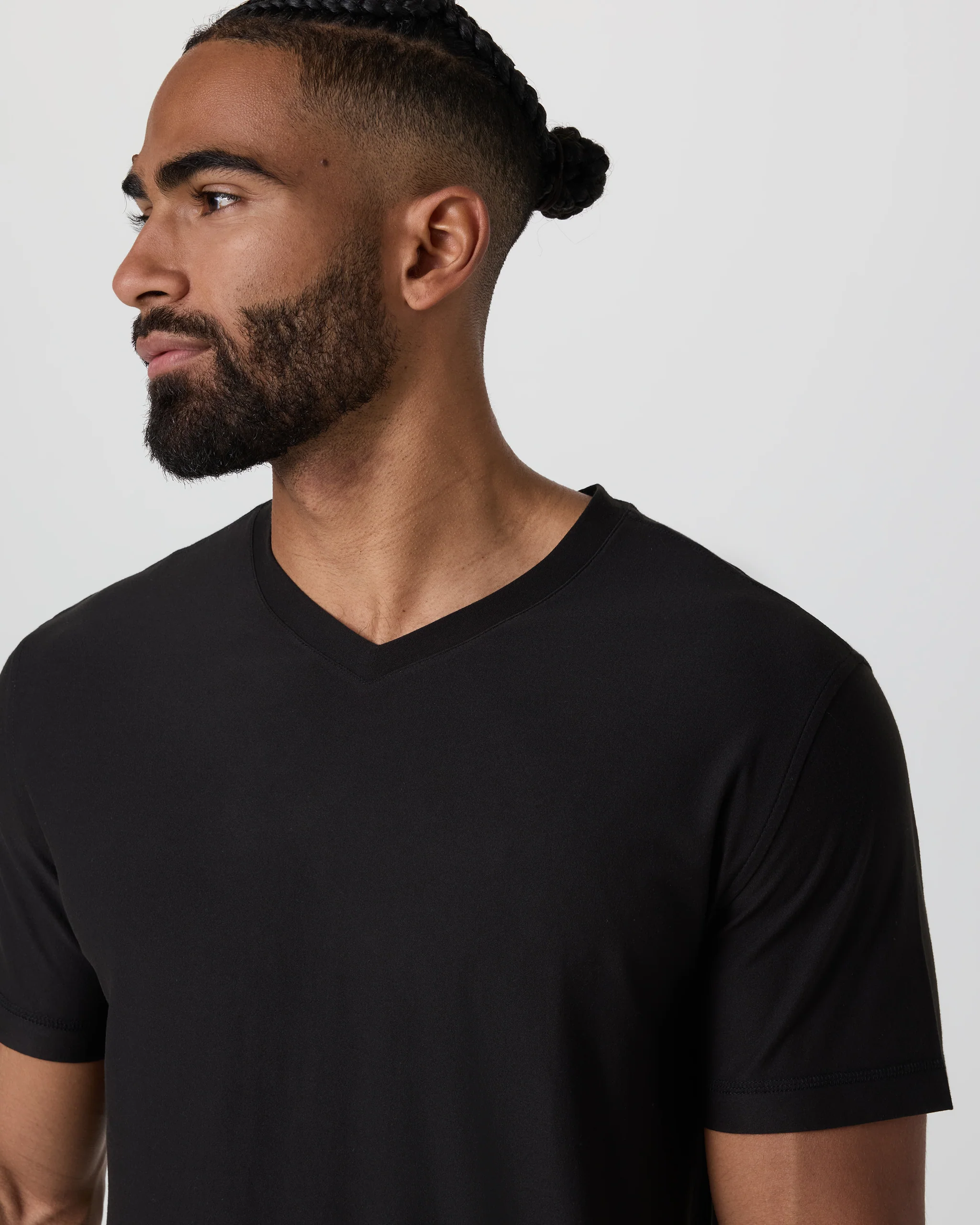 Strato Tech V-Neck Tee - Vuori Warehouse Sale​