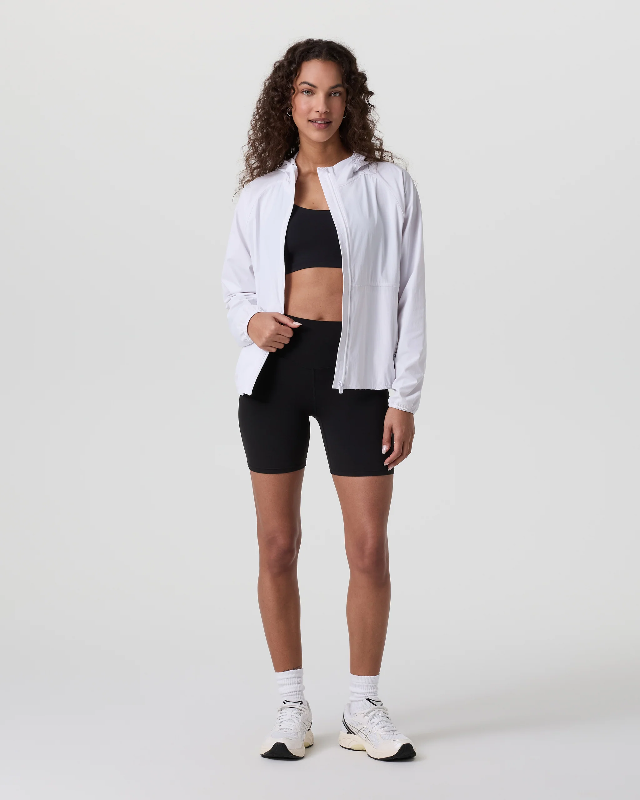 Women's Renew Trainer Shell - Vuori Warehouse Sale​