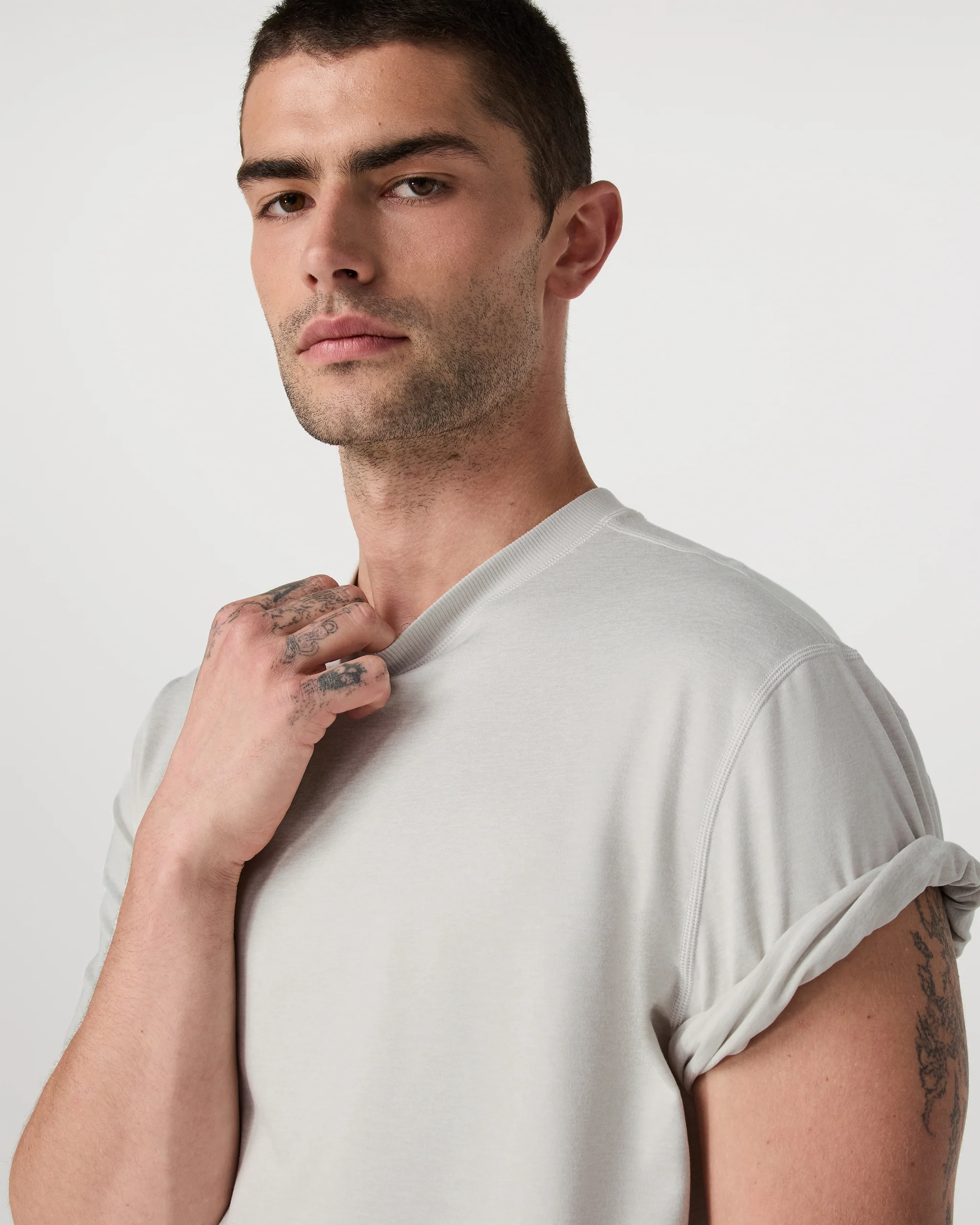 Short Sleeve Ponto Tee - Relaxed Fit - Vuori Warehouse Sale​