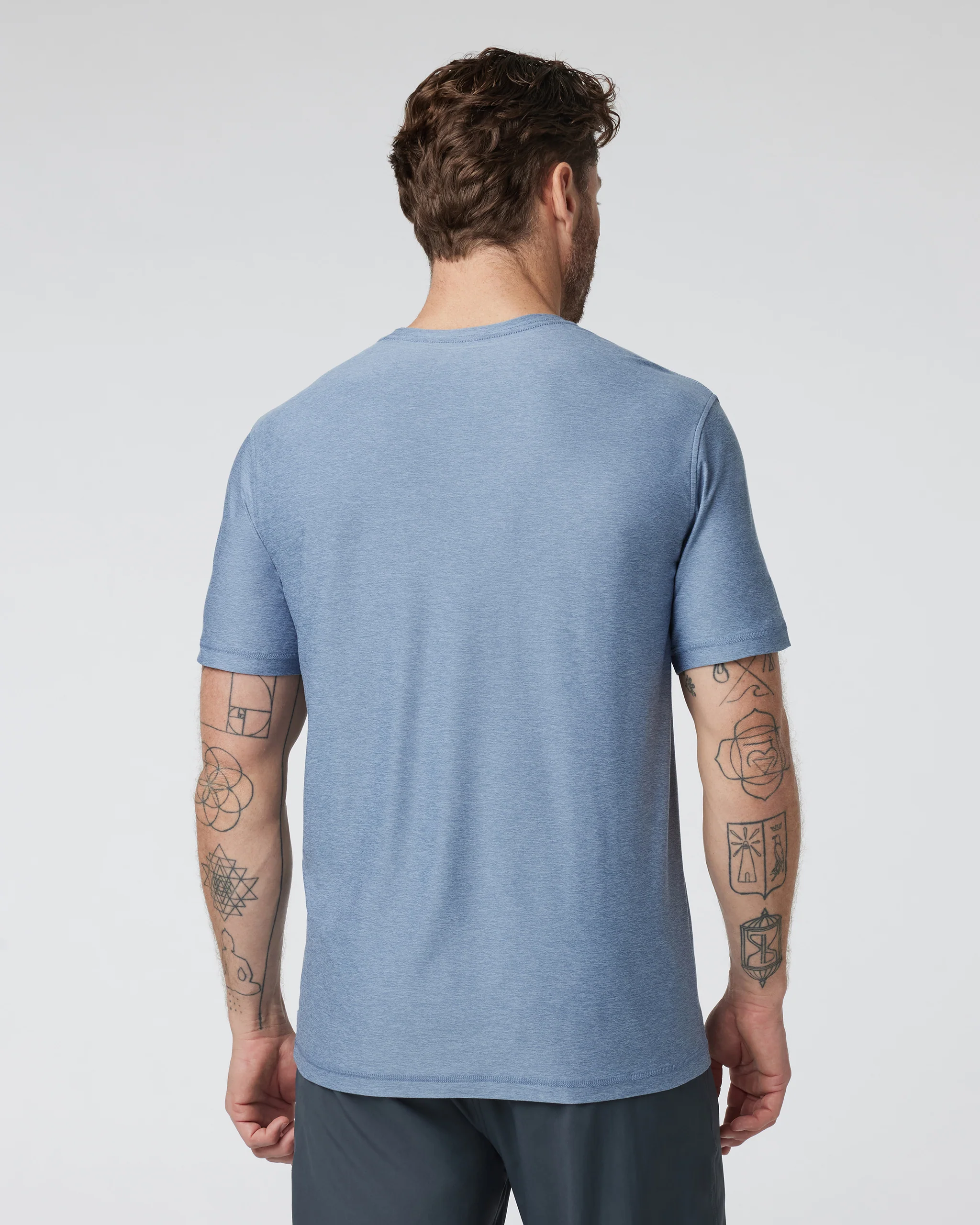 Strato Tech Tee - Vuori Warehouse Sale​