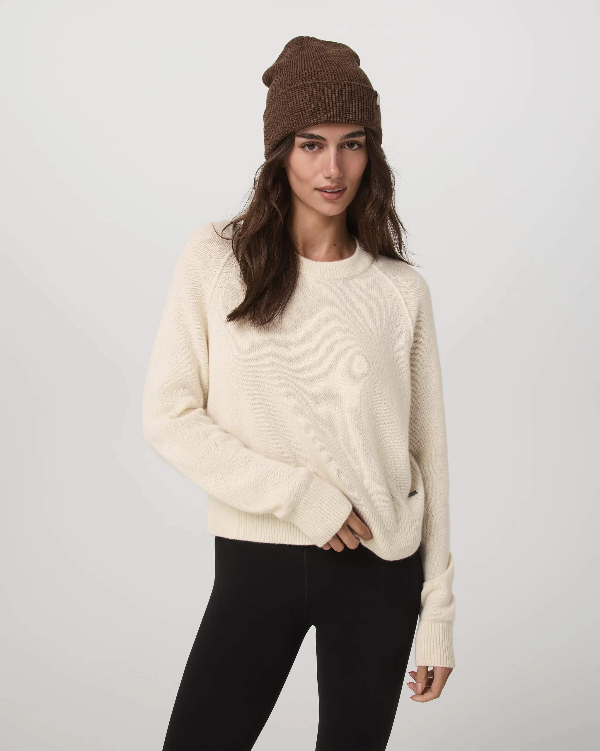 Émilie Cashmere Crew - Vuori Warehouse Sale​