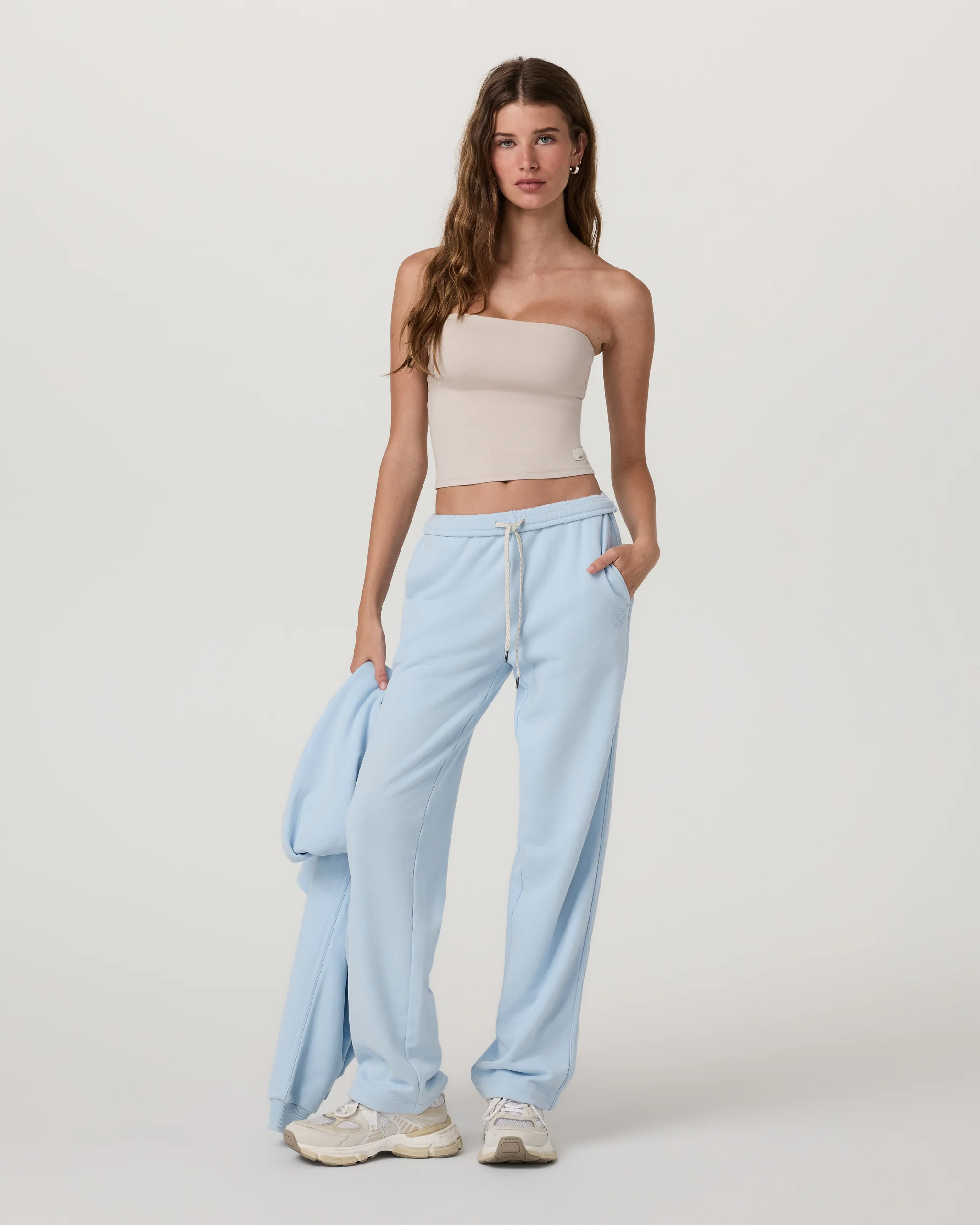 Sedona Straight Leg Sweatpant-Short - Vuori Warehouse Sale​