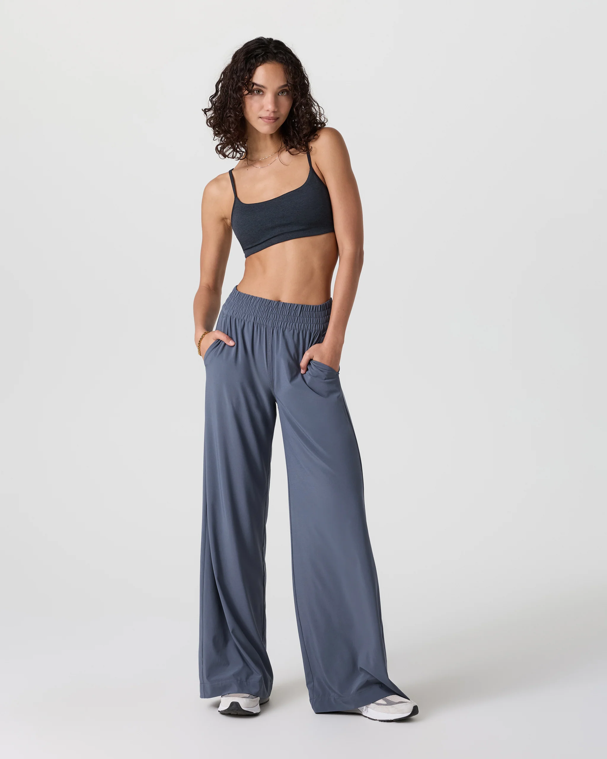 Villa Wideleg Pant - Short - Vuori Warehouse Sale​
