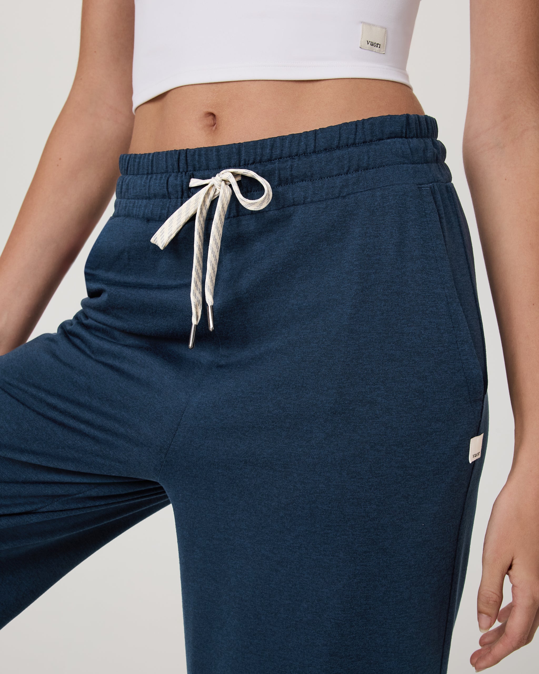 Halo Essential Wideleg Pant - Long - Vuori Warehouse Sale​