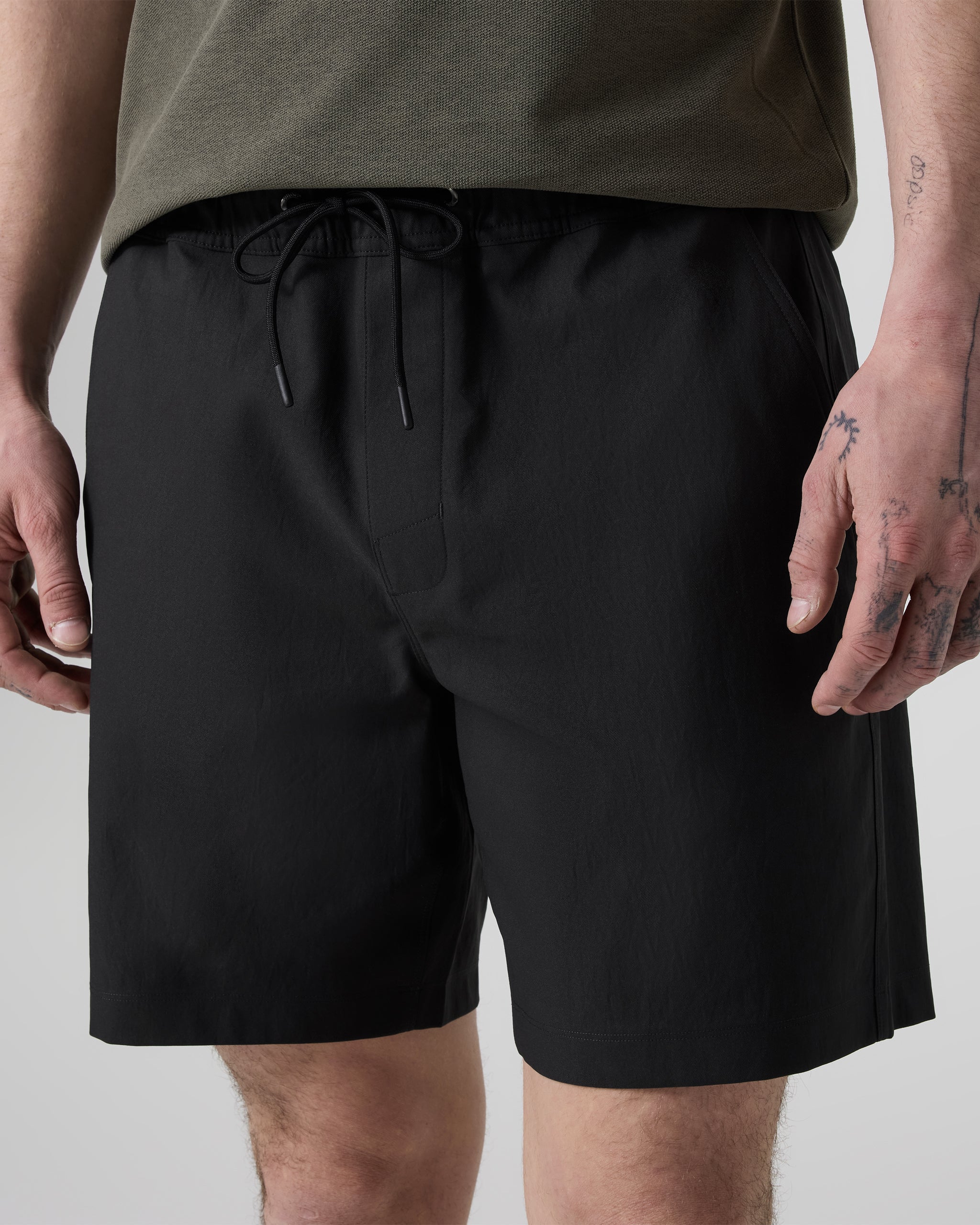 Cascade Crinkle Elastic Waist Short 8\