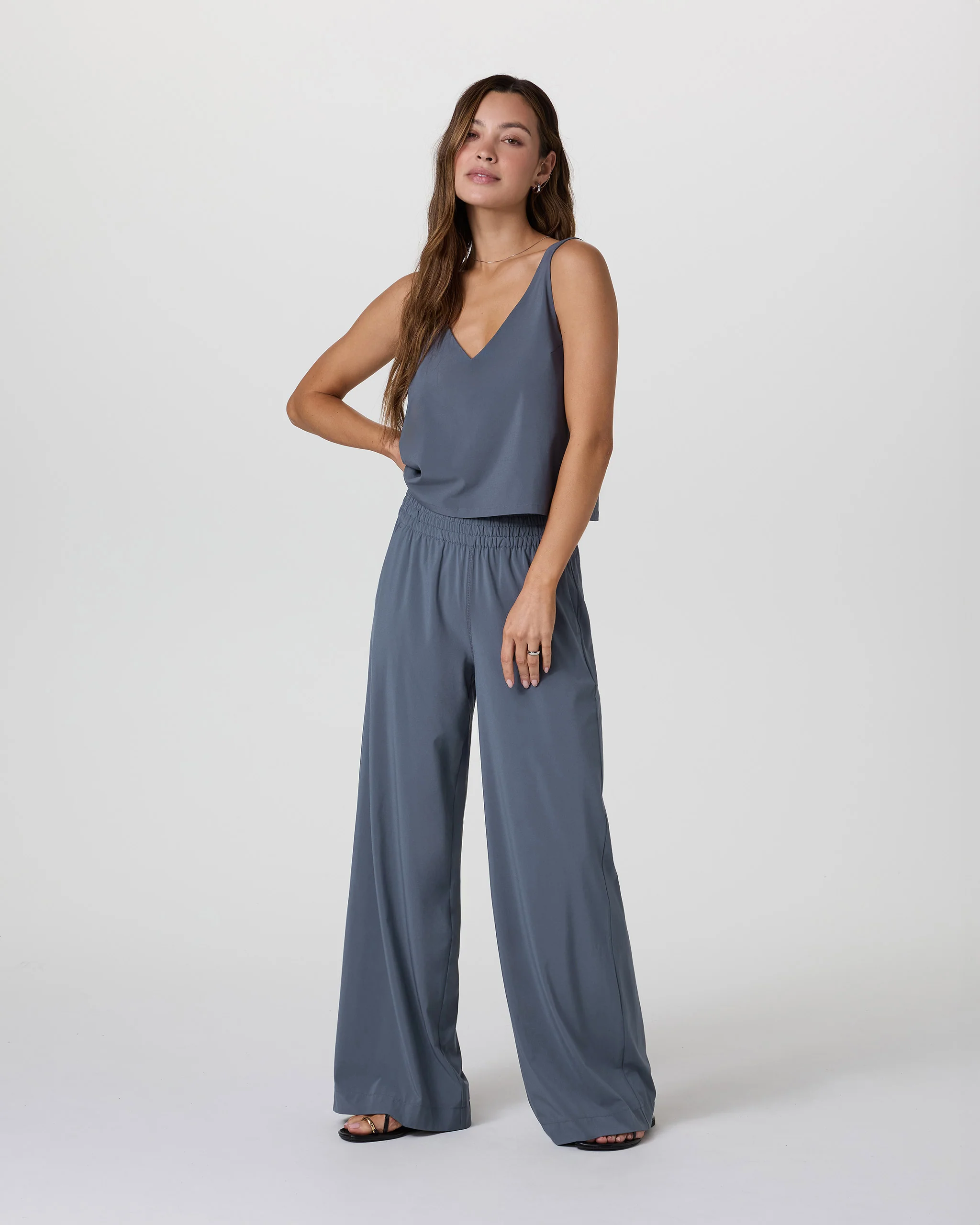 Villa Cropped Tank - Vuori Warehouse Sale​