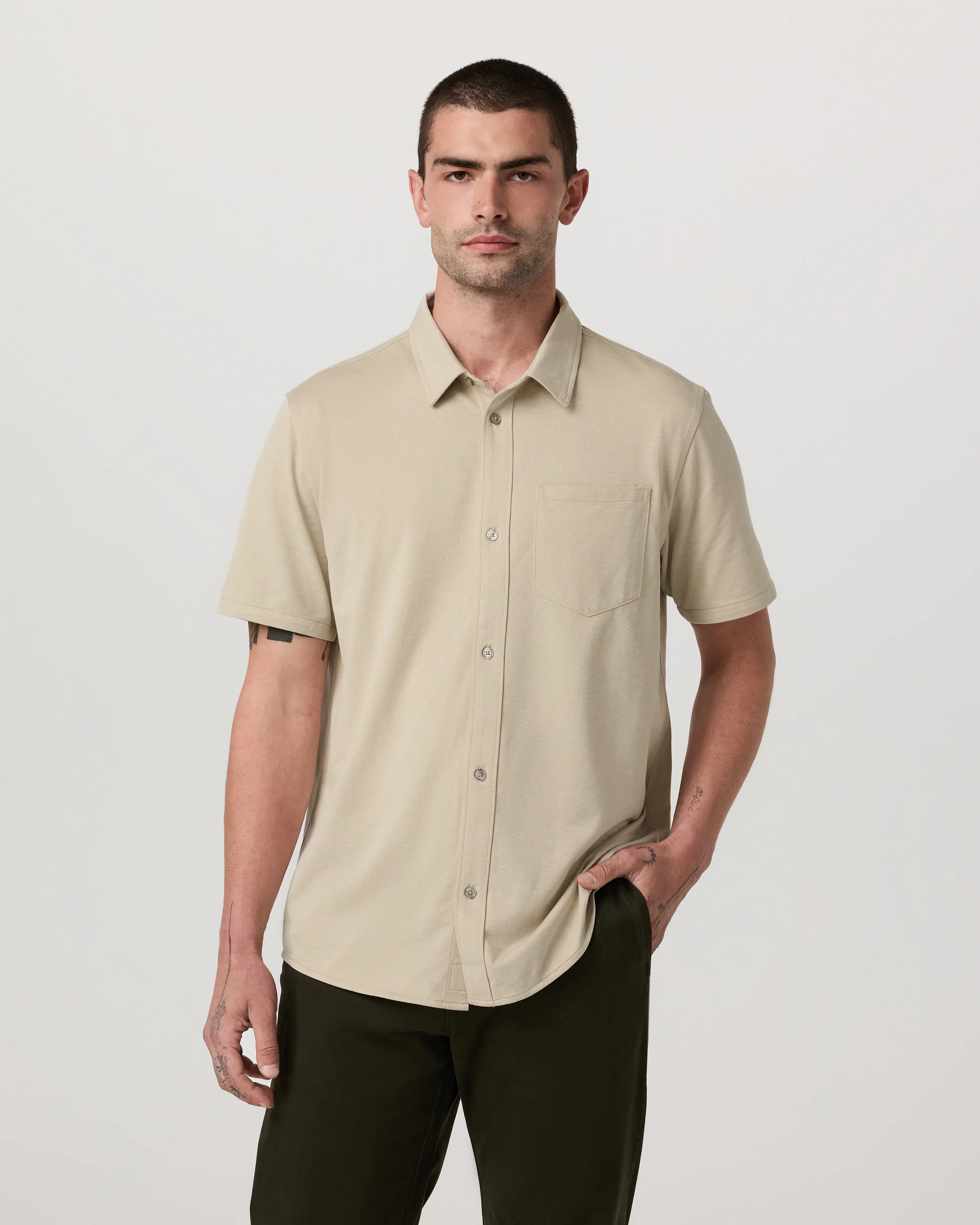 Short Sleeve Knit Oxford Button Down - Classic Fit - Vuori Warehouse Sale​