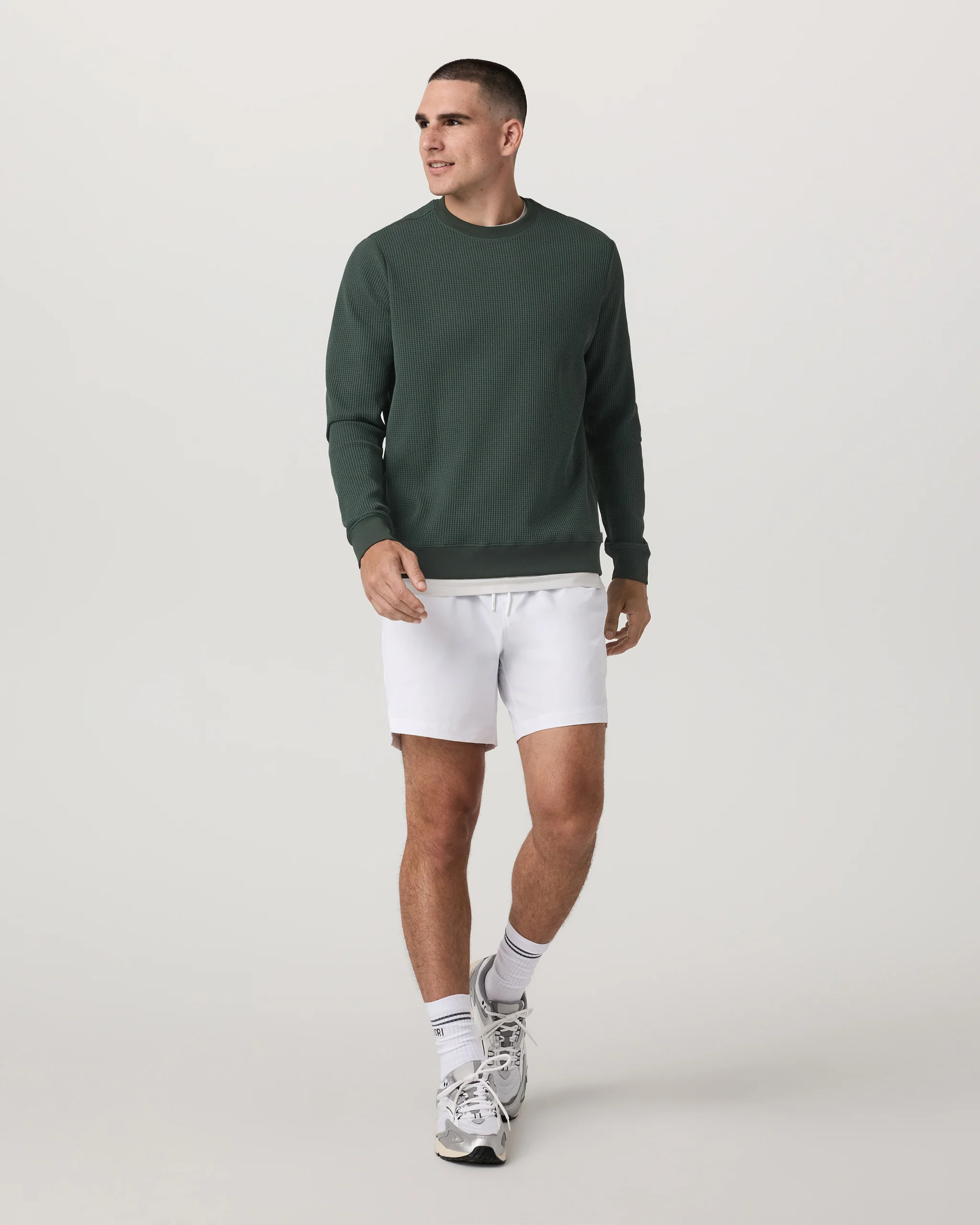 Jamestown Crew - Vuori Warehouse Sale​