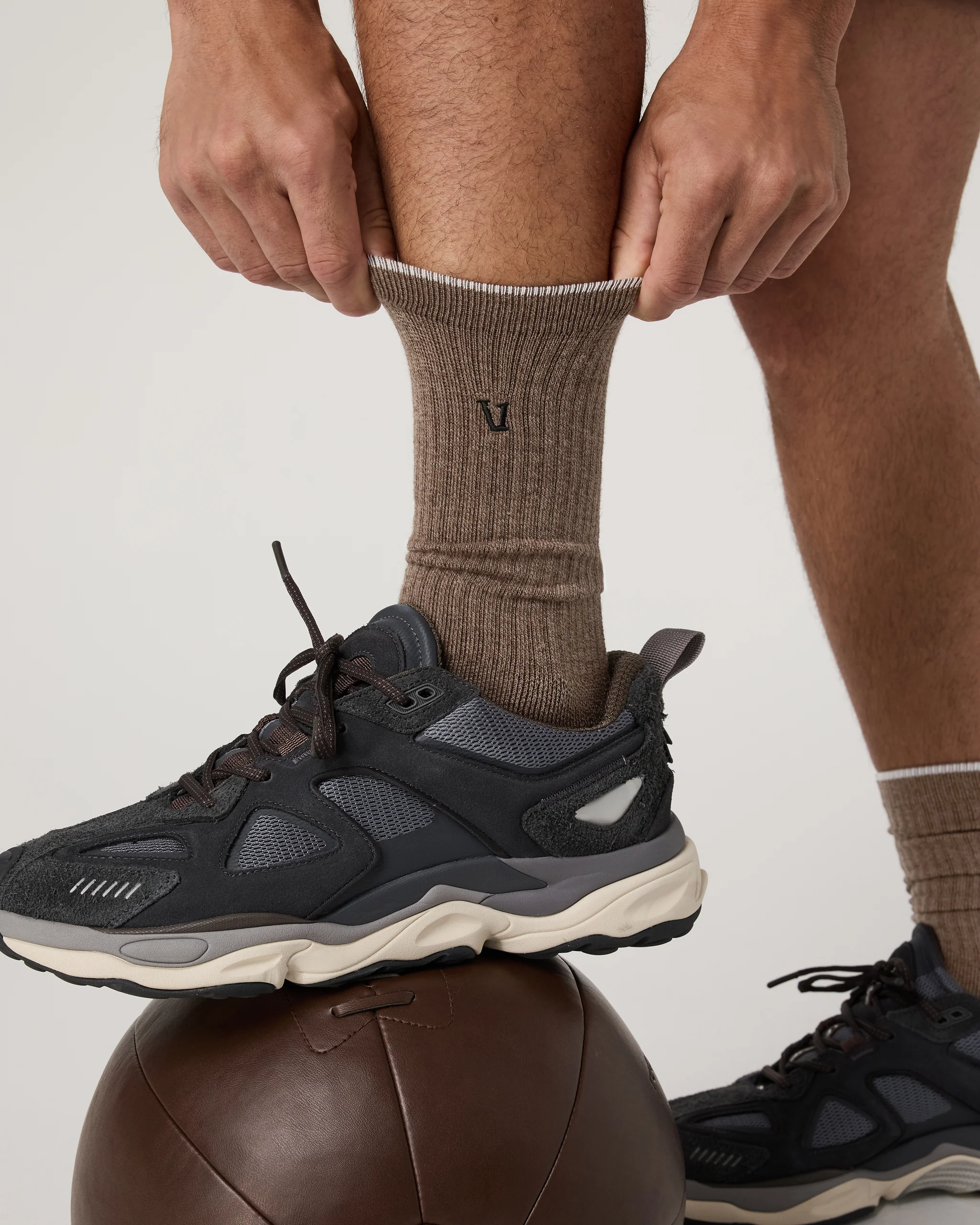 V1 Crew Sock - Vuori Warehouse Sale​