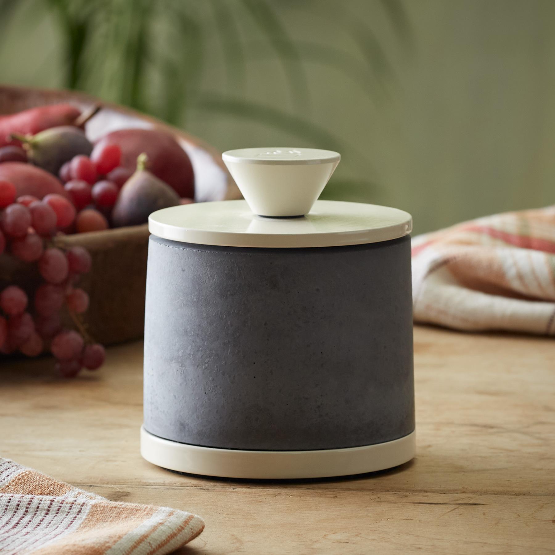 Tabletop Fire Pit With Snuffing Lid