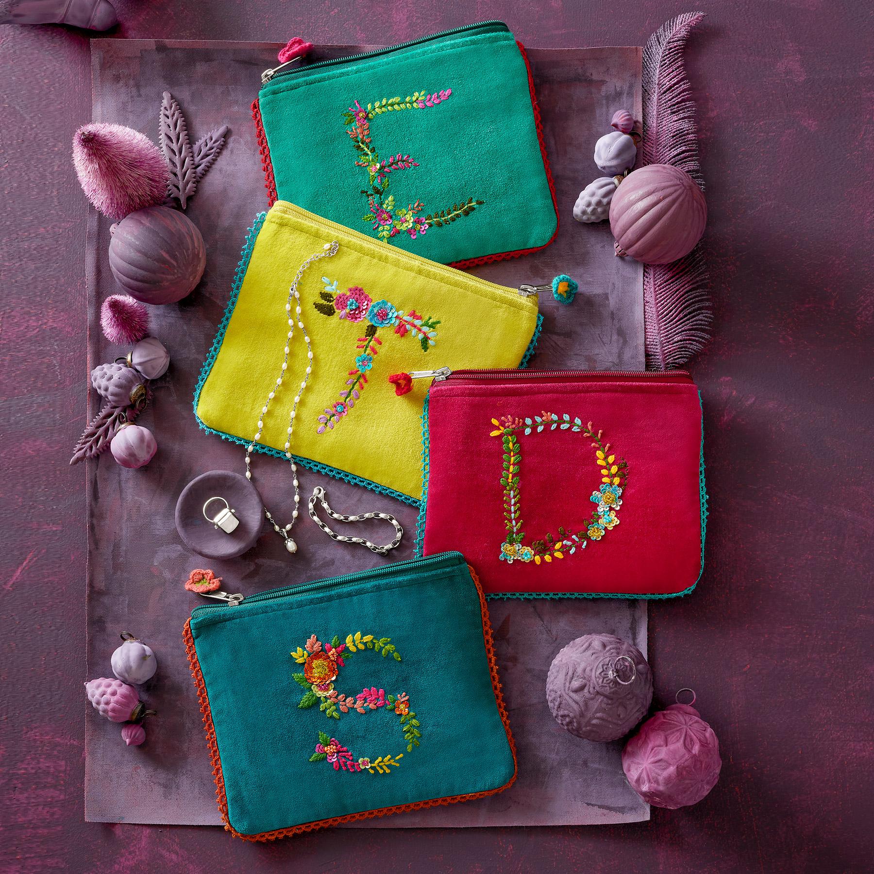 Garland Personalized Jewelry Pouch