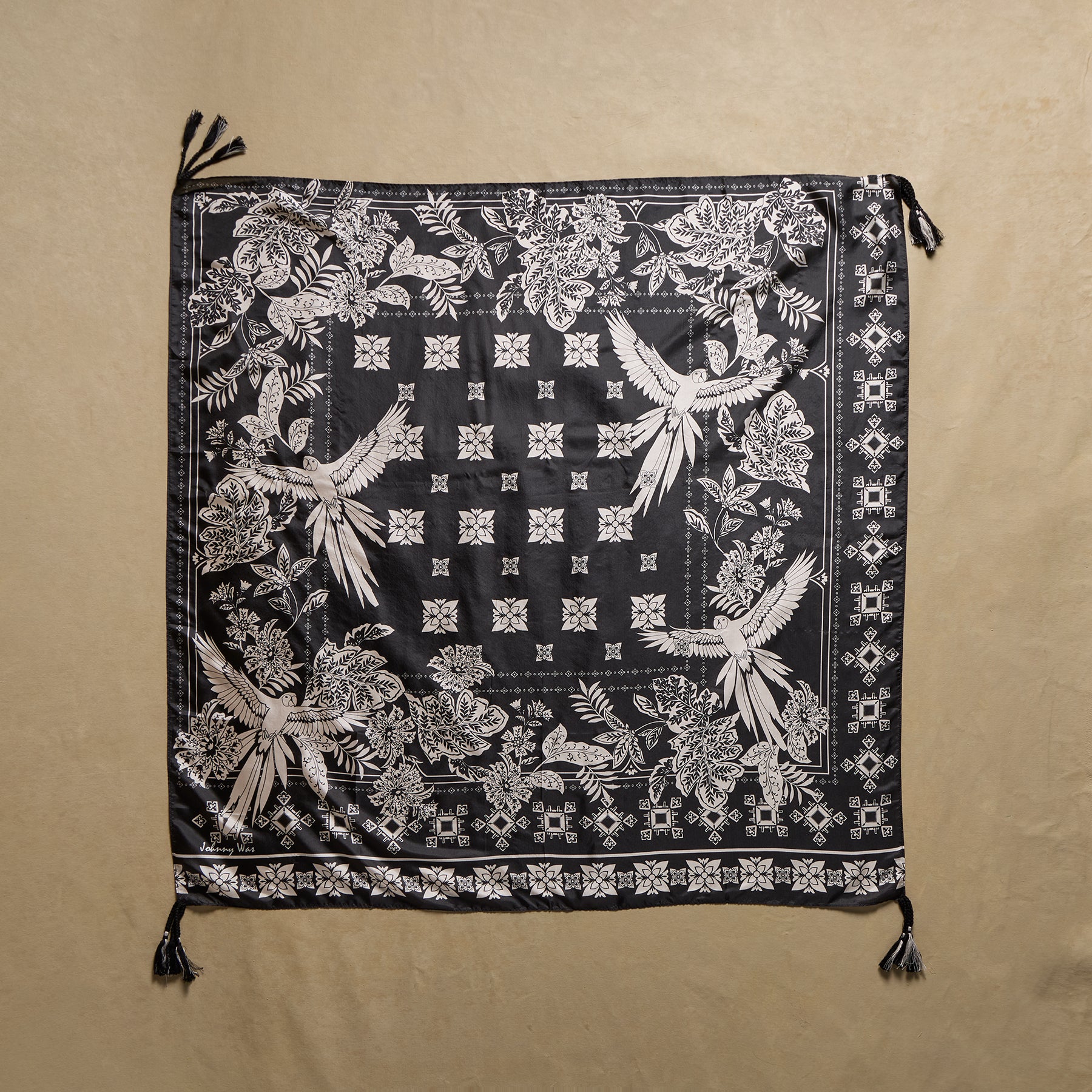 Santaquin Tasseled Scarf