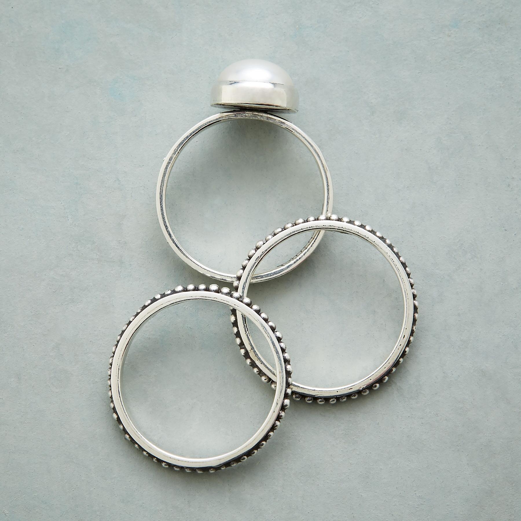 Boundaries Pearl Ring Trio