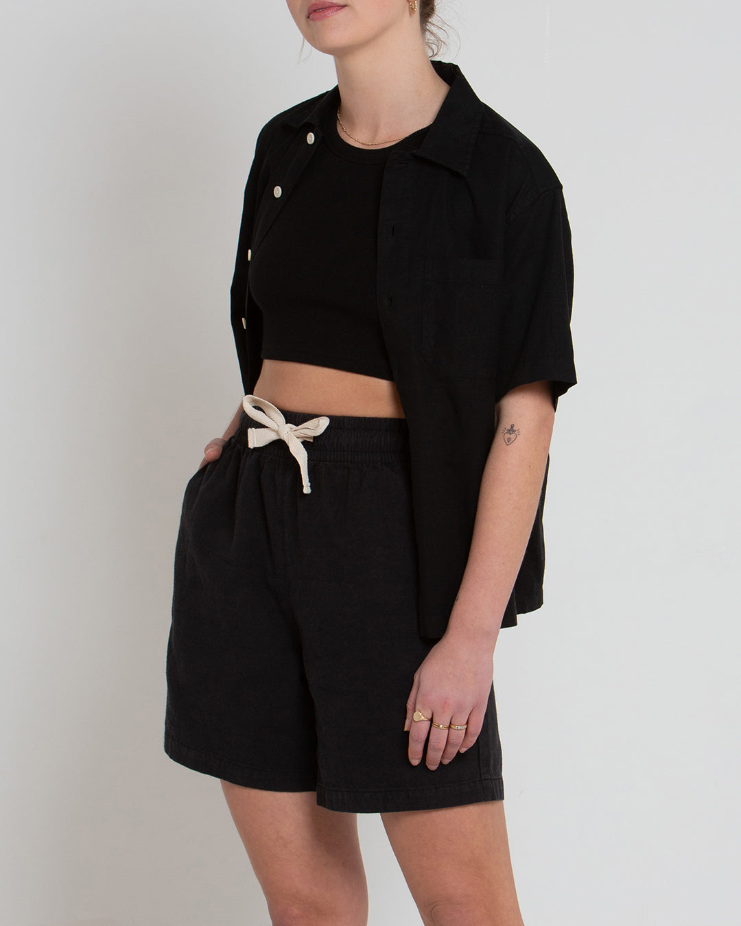 Onnie Short Sleeve Shirt - Black