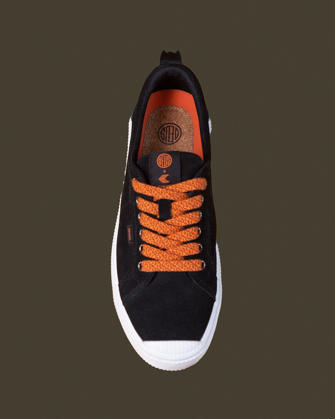 Cariuma OCA Low Men's Suede Sneaker - Black