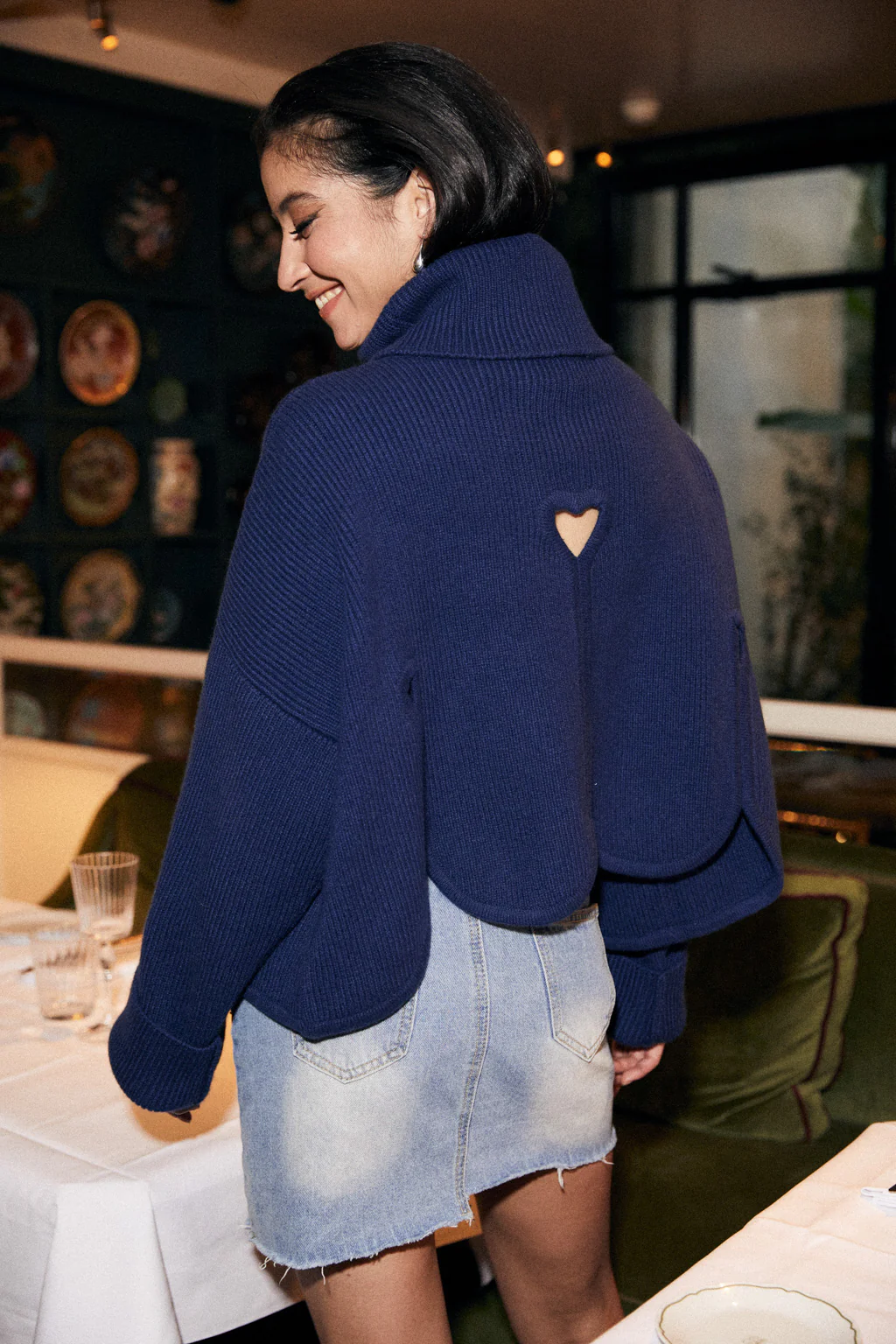 Pull en pur cachemire à découpe coeurs - bleu nuit