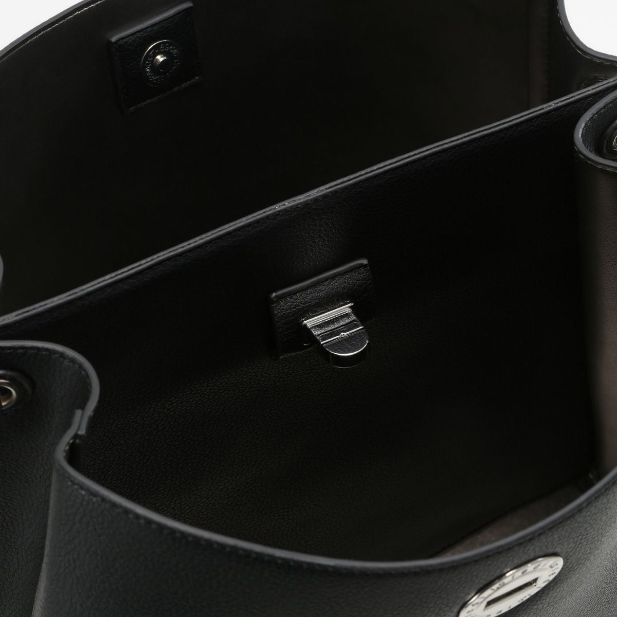 Filippa Hobo schwarz