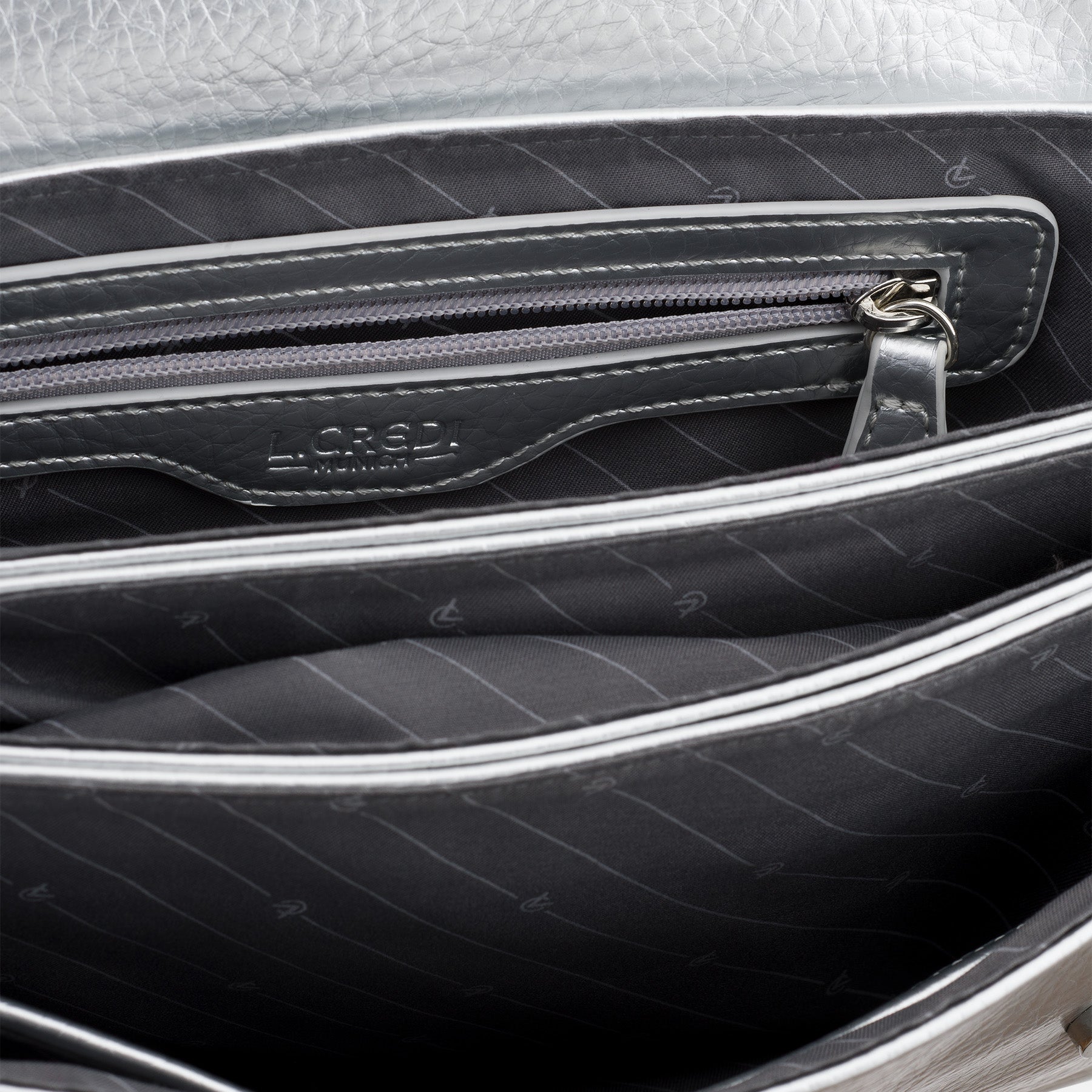 Penina Clutch silber