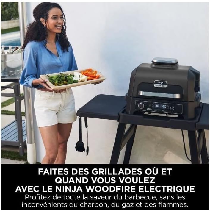 Ninja Woodfire Barbecue électrique et fumoir Pro XL avec thermomètre, barbecue et Air fryer d'extérieur 4-en-1 avec système Smart Cook et granulés Woodfire, portatif, gris/noir, OG850EU