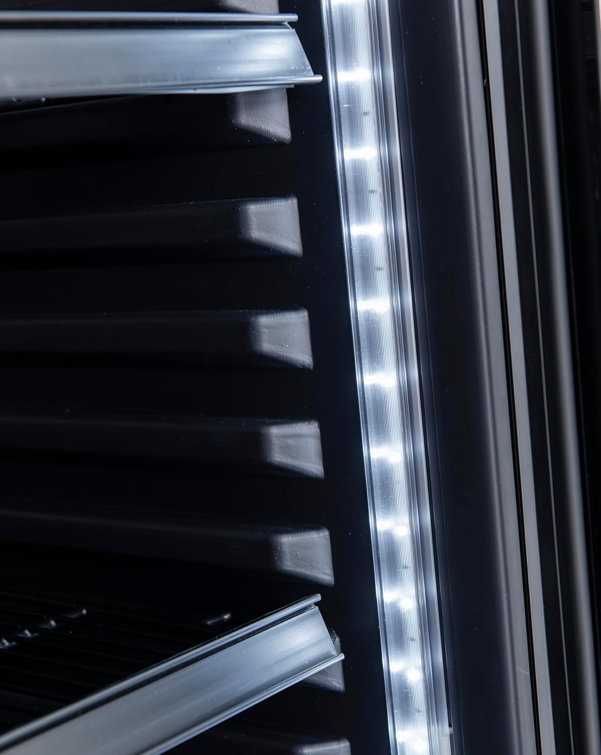 METRO Professional Réfrigérateur à Boissons GSC2360B, Acier/Verre, 62 x 63.6 x 175.3 cm, 347 L, avec Serrure, Noir