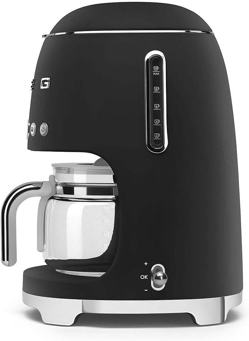 Smeg, Machine à Café Filtre DCF02PBEU, Fonction Arôme et Autostart, Carafe en Verre Jusqu'à 12 Tasses, 2 Niveaux d'Intensité, Mode Maintien au Chaud, 1050 W, Bleu Clair Pastel